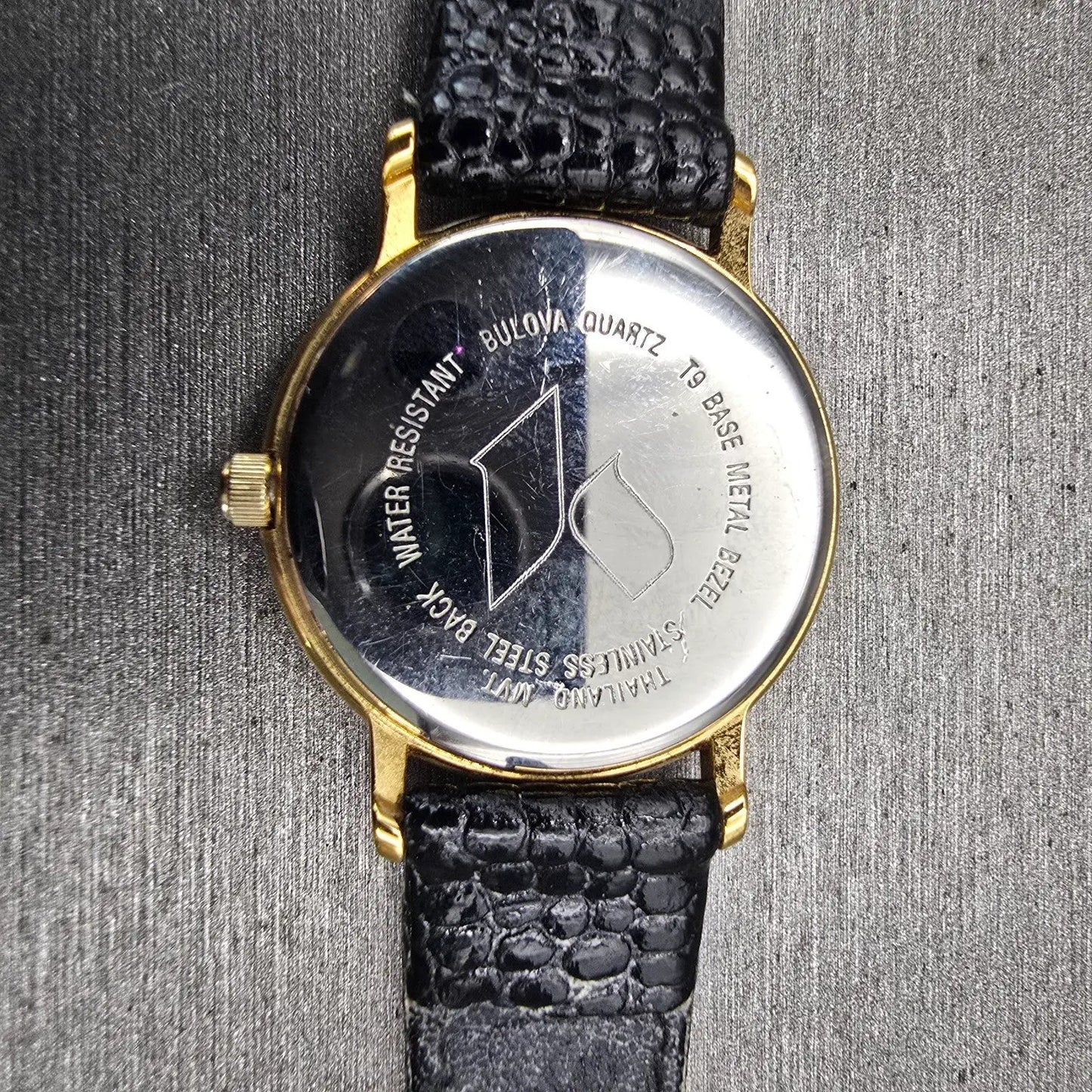 Bulova Watch Women 26mm Champagne Dial Gold Tone Round New Battery Vintage10
