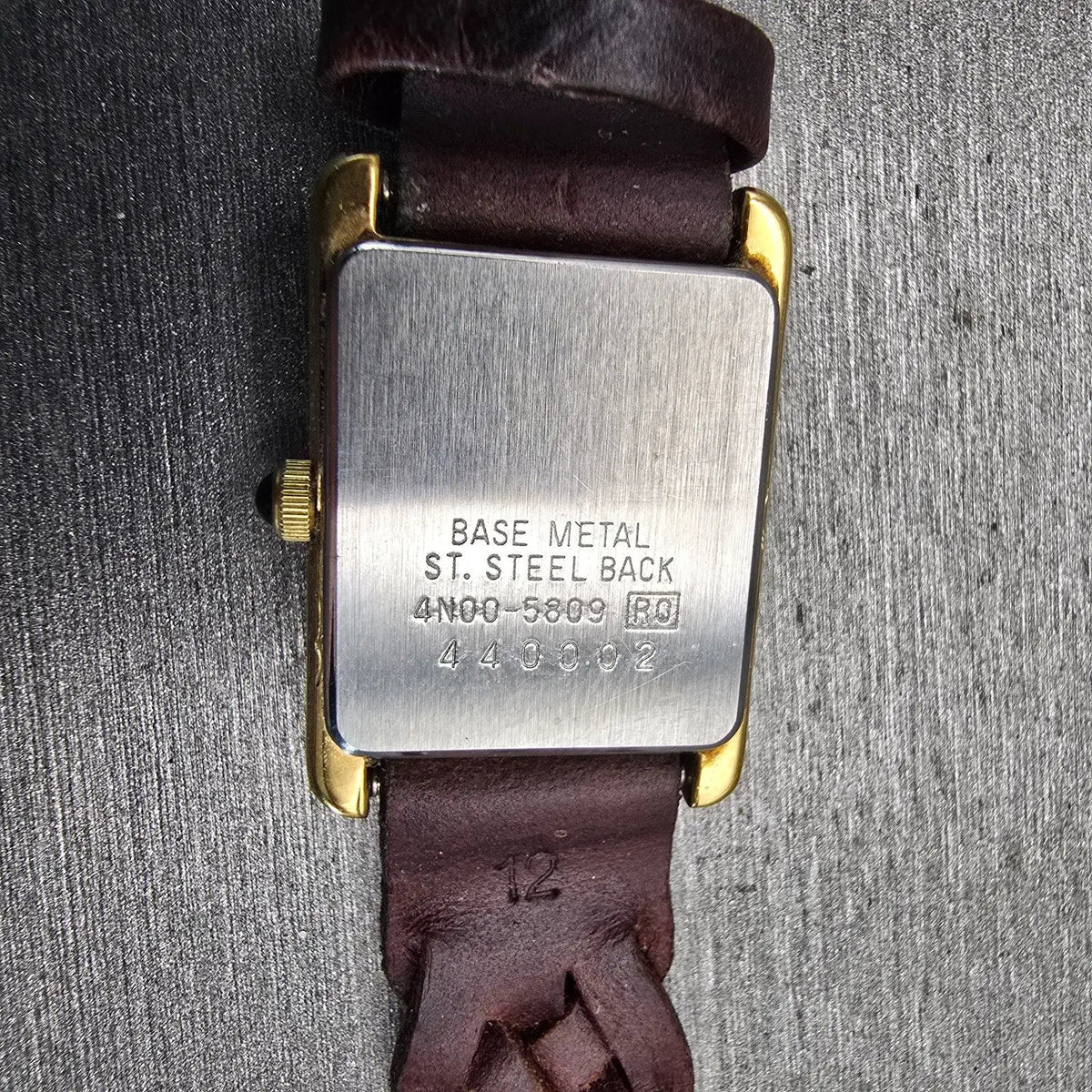 Seiko Tank Watch Women 18mm White Dial Gold Tone Rectangle 4N00-5809 New Battery10