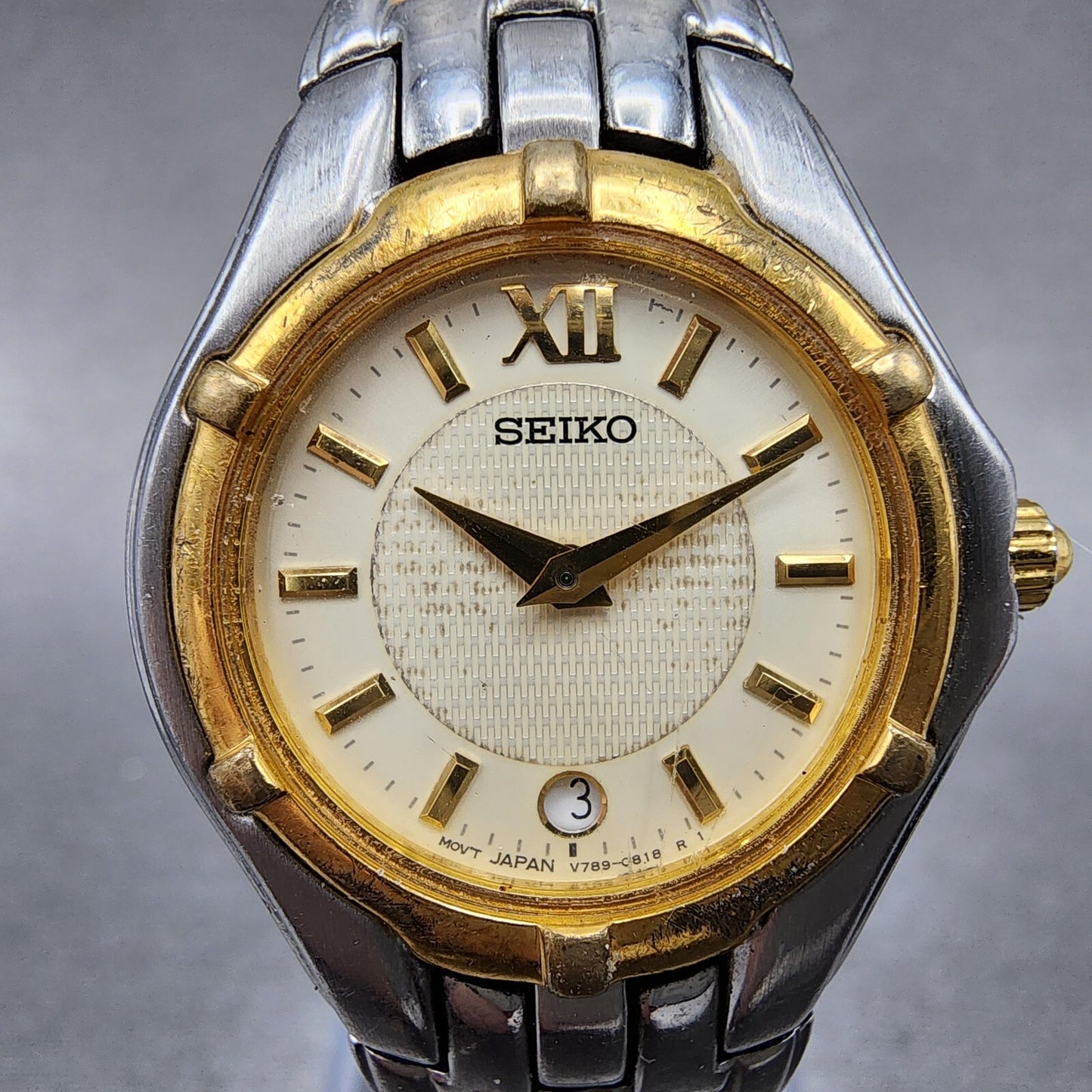 Seiko Watch Women 26mm Champagne Dial Two Tone Date V789-0369 New Battery