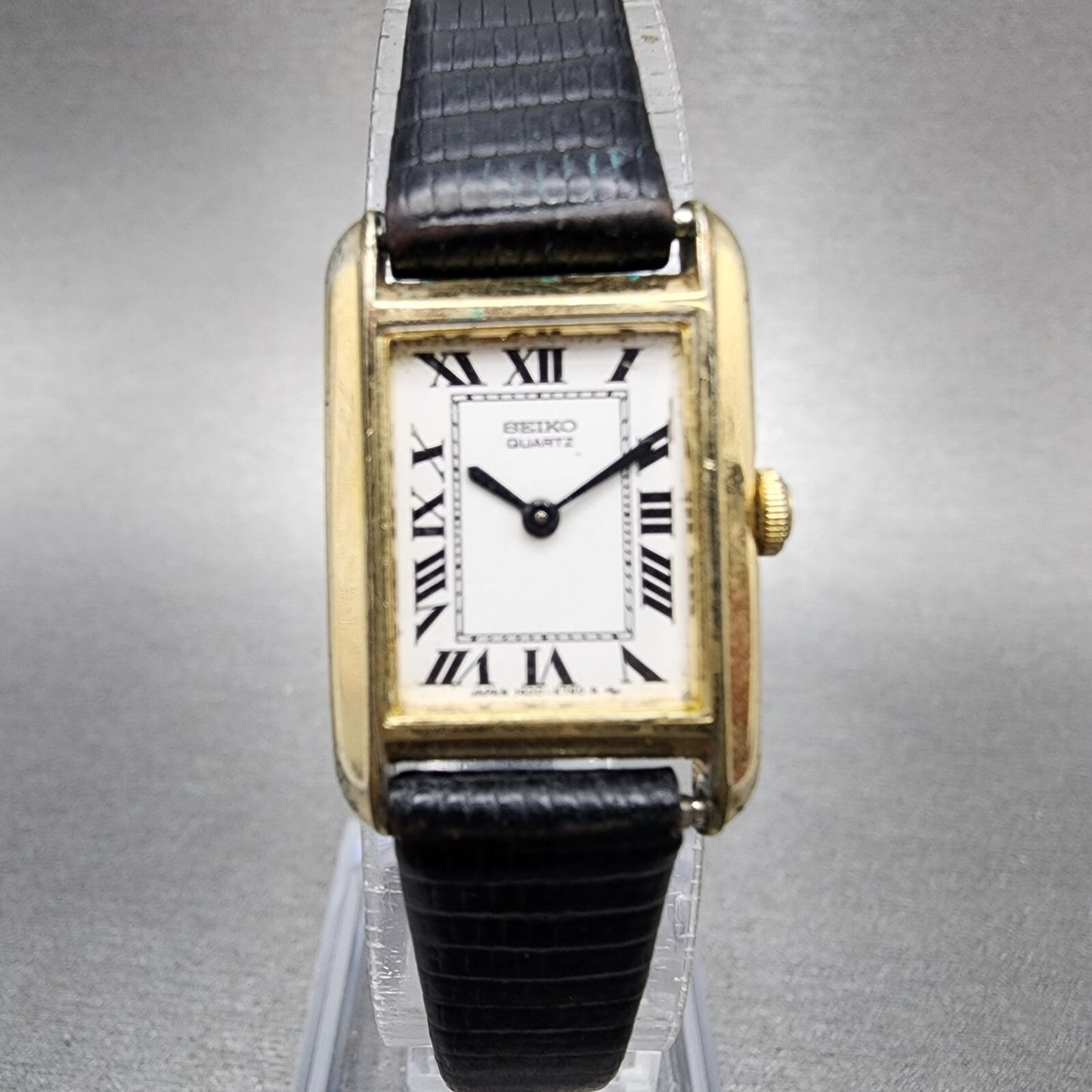 Seiko Tank Watch Women 17mm White Dial Gold Tone Rectangle 1400-8069 New Battery