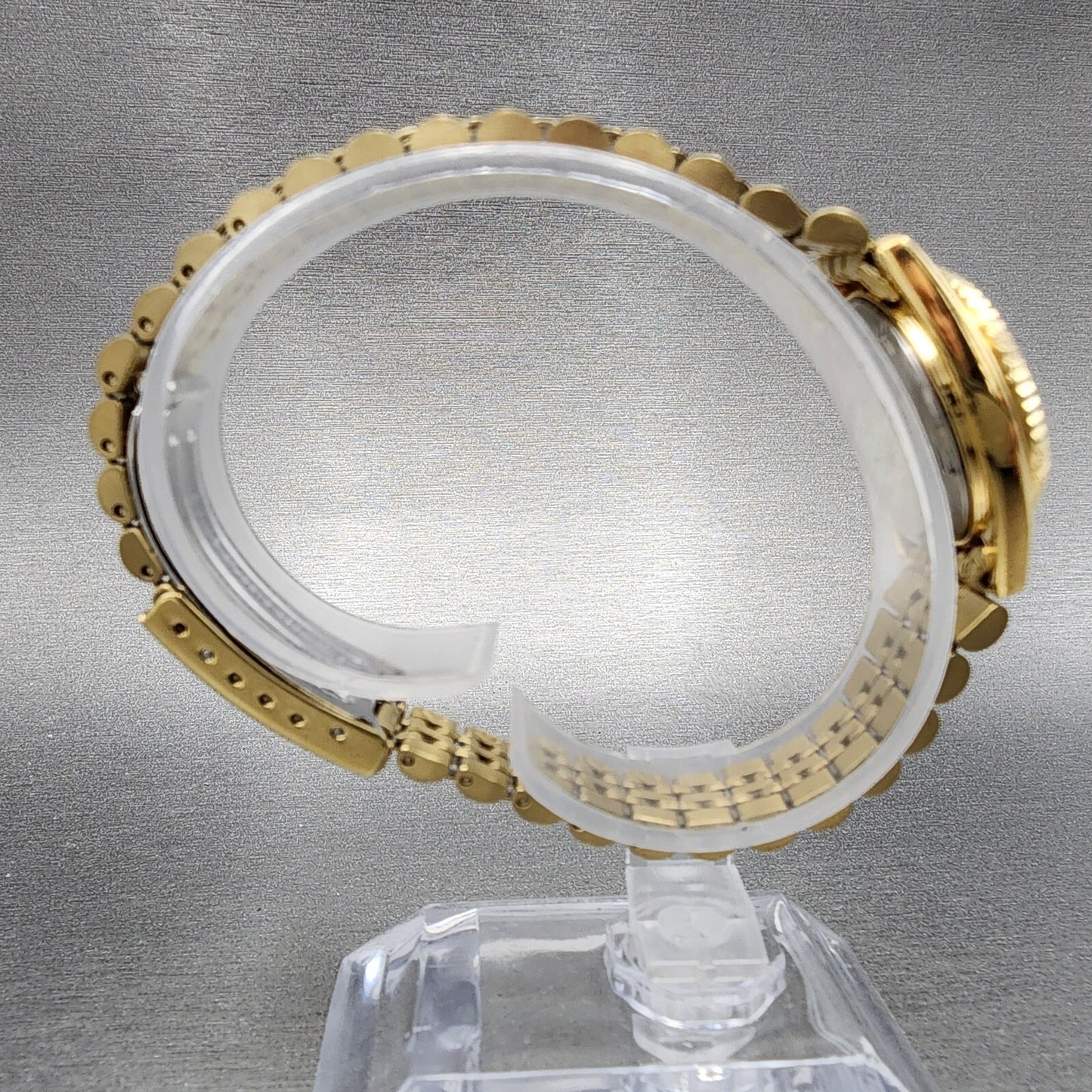 Seiko Watch Women 24mm Gold Dial Gold Tone Daydate Round 7N83-0041 Sigllum Runs