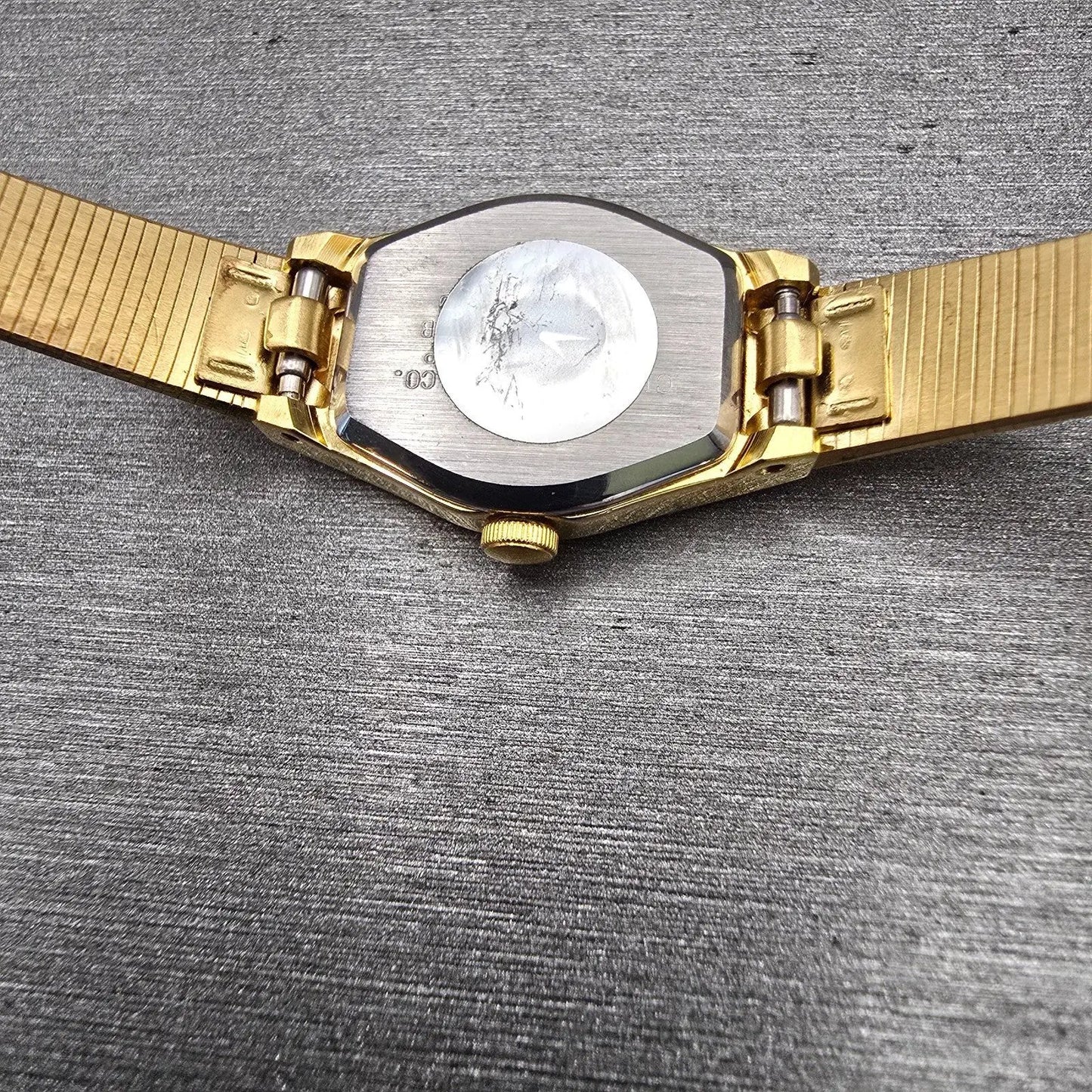 Citizen CQ Watch Women 17mm Brown Dial Gold Tone Oval 3220 Vintage New Battery10