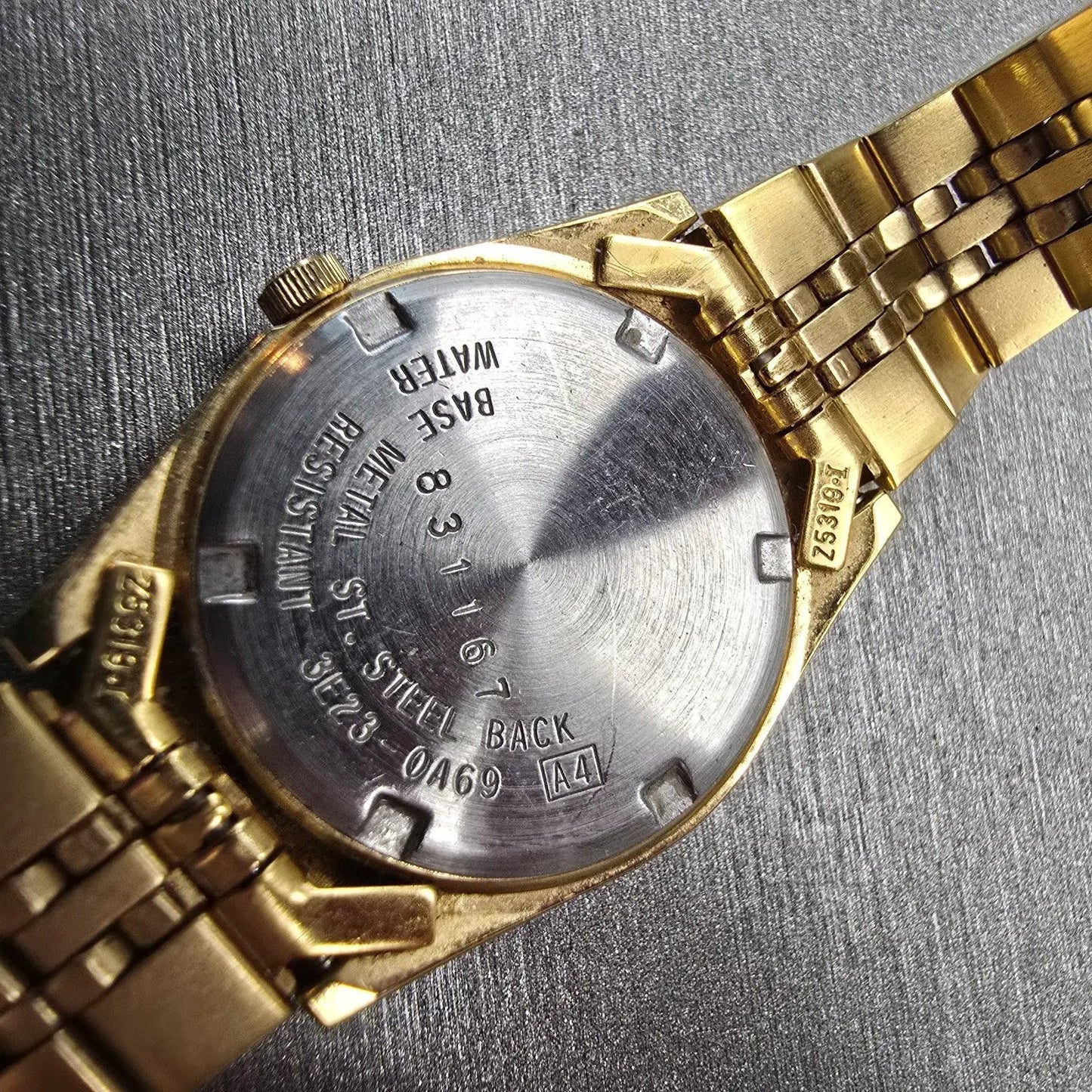 Seiko SQ Watch Women 24mm Black Dial Gold Tone Daydate Round 3E23-0A69 New Batt10