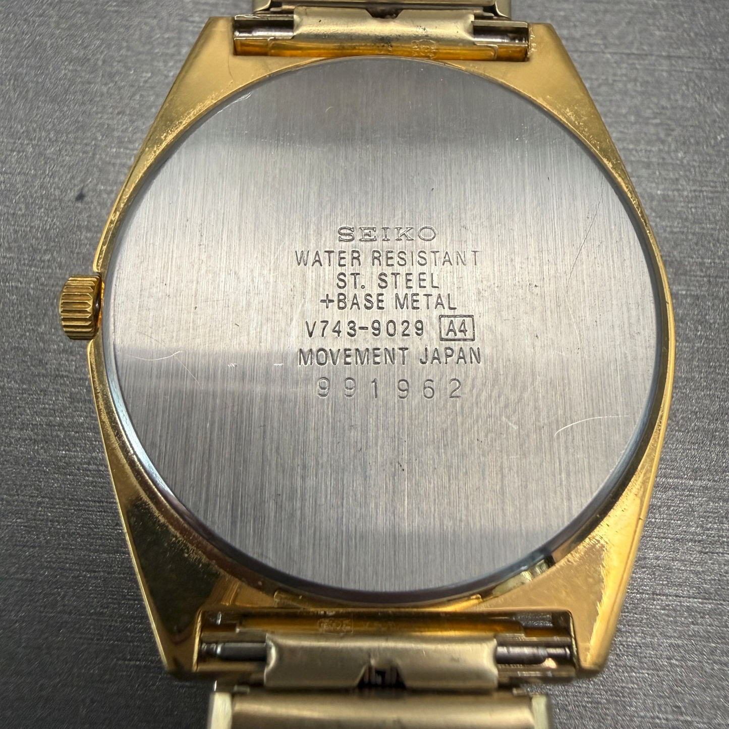Seiko Watch Men 35mm White Dial Gold Tone Daydate Round V743-9029 New Battery10