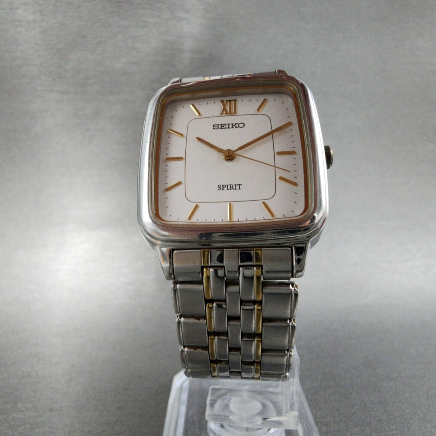 Seiko Spirit Tank Watch Men 28mm White Dial two Tone 7n01-5210 New Battery