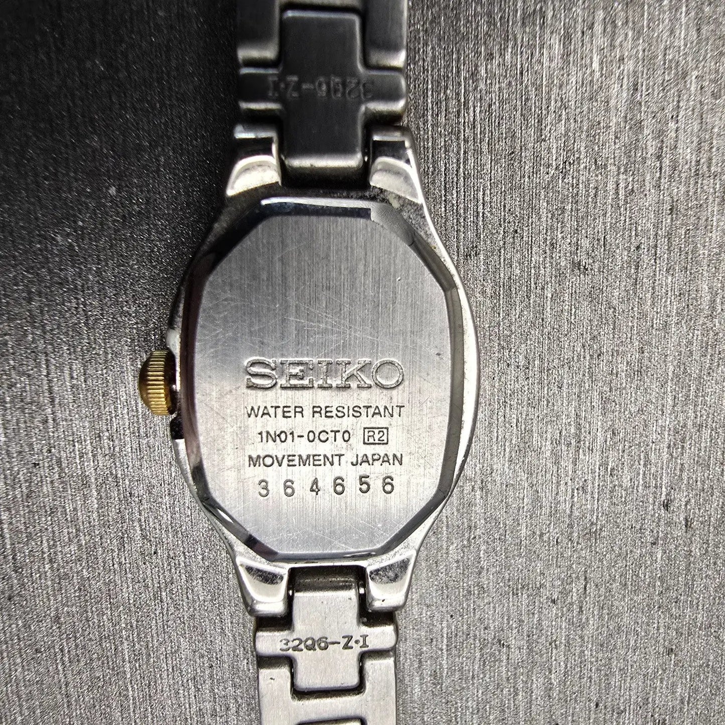 Seiko Watch Women 17mm Blue Dial Silver Tone Oval 1N01-0CT0 New Battery Vintage10