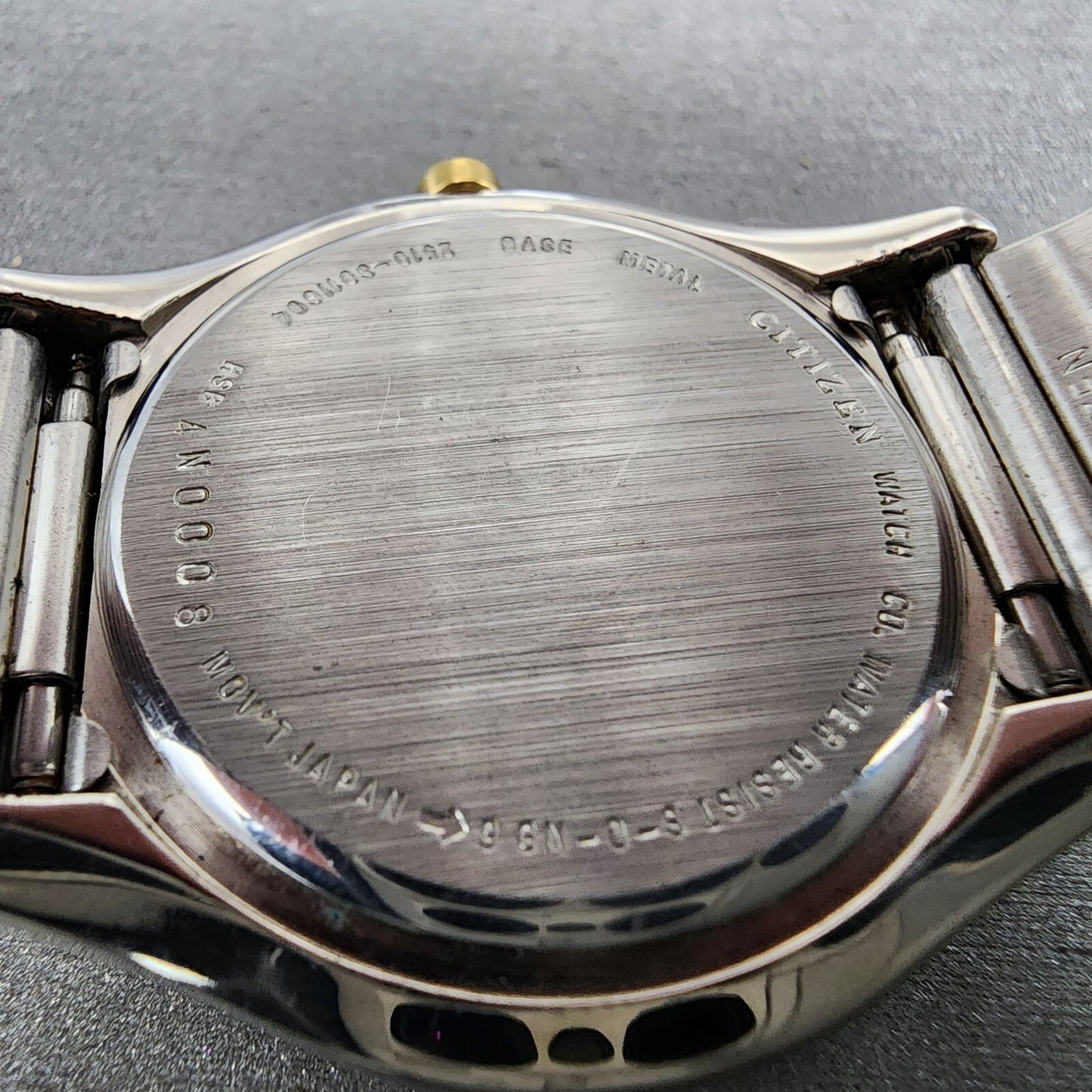 Citizen Watch Men 36mm Silver Dial Two Tone Date Round 2510-S011604 New Battery