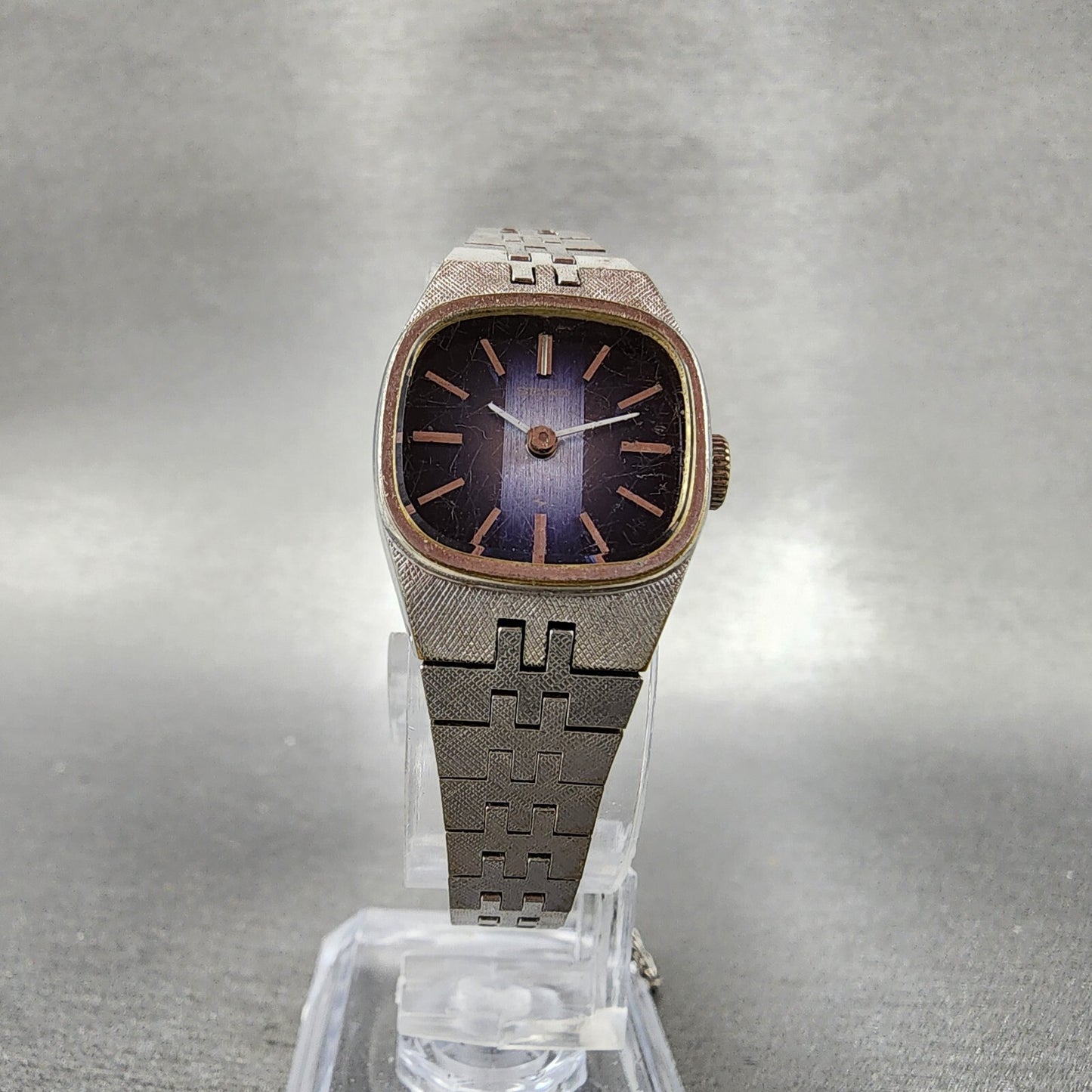 VTG Seiko Watch Women 19mm Blue Dial Gold plated Manual Wind 11-3940 Runs