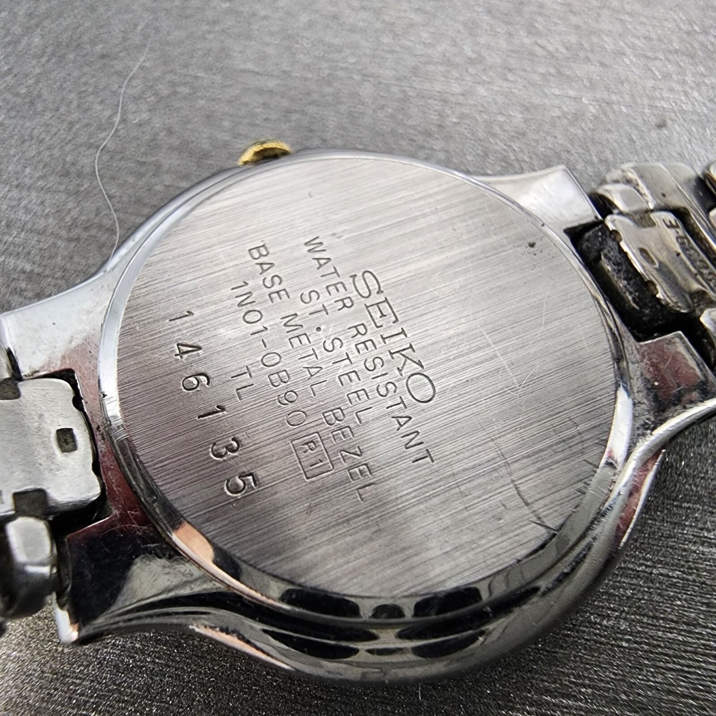 Seiko Watch Women 25mm White Dial Two Tone Round 1N01-0B90 New Battery VTG