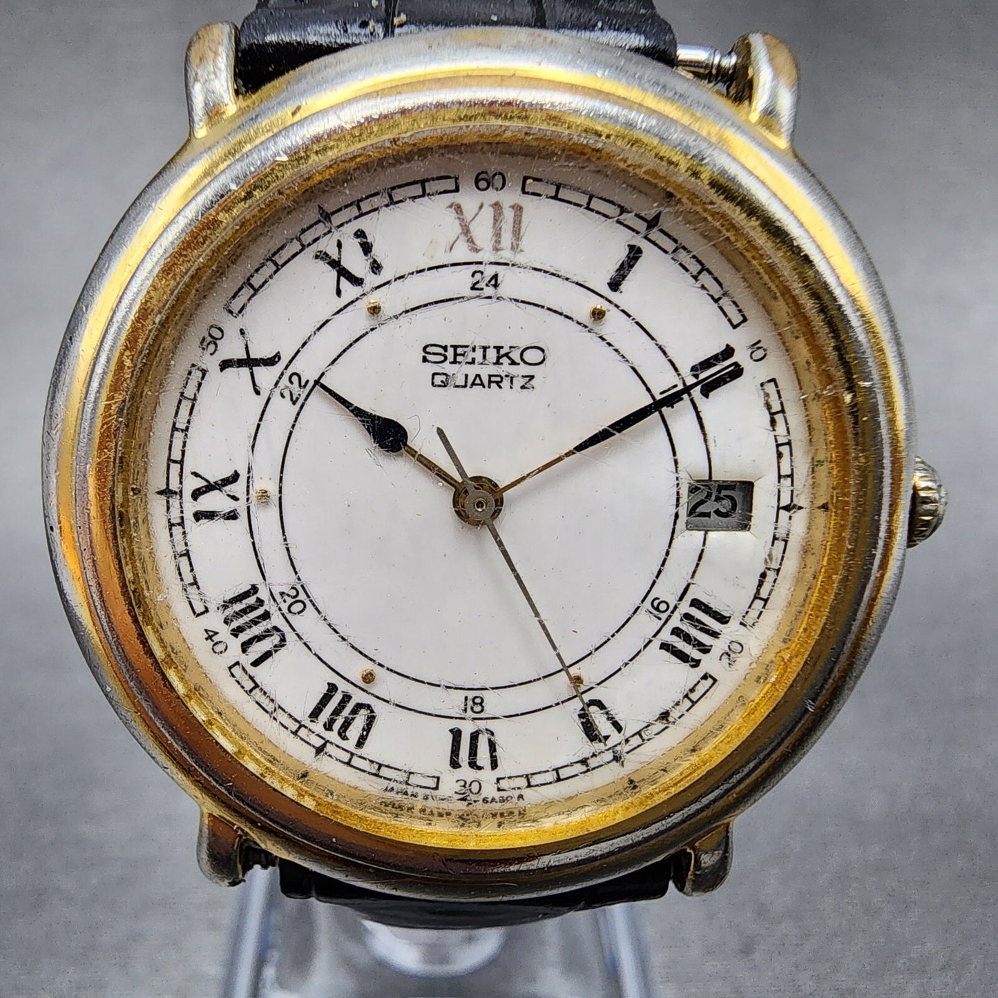 Seiko Watch Men 33mm White Dial Gold Tone Round Date 5y32-6a29 New Battery