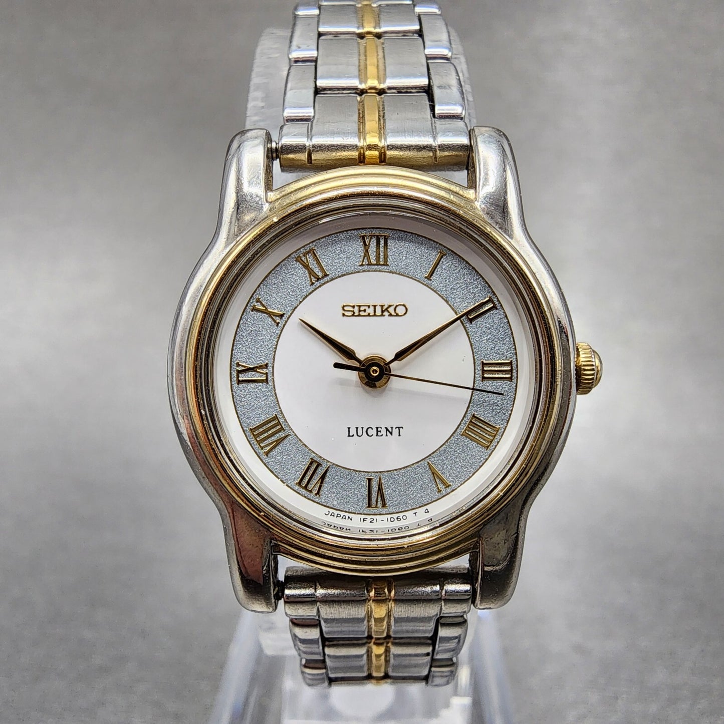 Seiko Lucent Watch Women 22mm White Dial Two Tone Round 1f21-0j80 New Battery