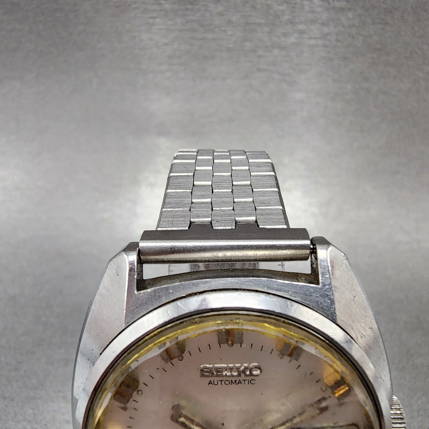 Seiko Lord Matic Watch Men 36mm Silver Dial Silver Tone Daydate 5606-7230 Runs