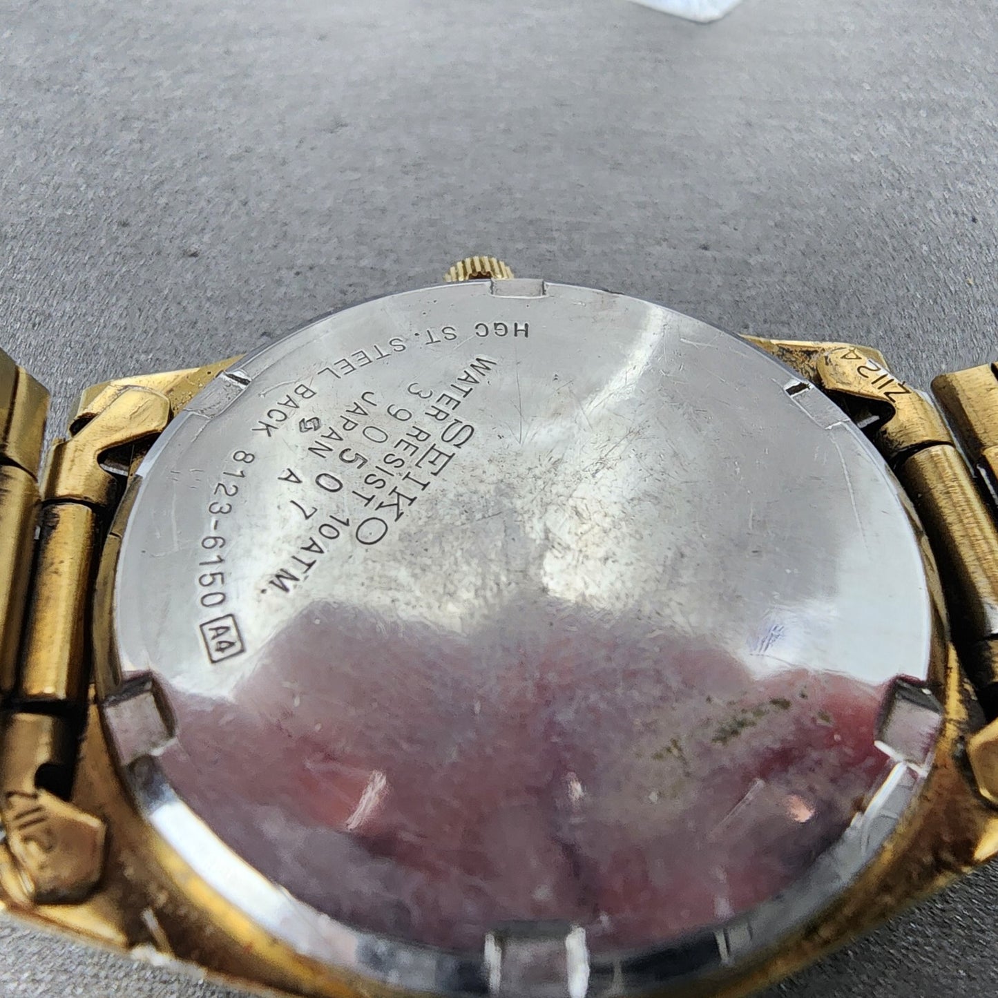 Seiko SQ 100 Watch Men 33mm Gold Dial Gold Tone Daydate Round 8123-6150 PARTS