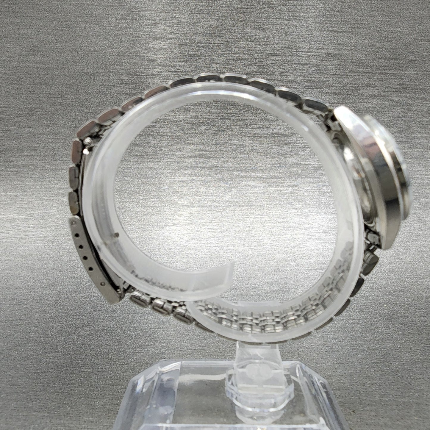 Seiko Automatic Watch Women 25mm Silver Dial Silver Tone Date 2205-0420 Runs