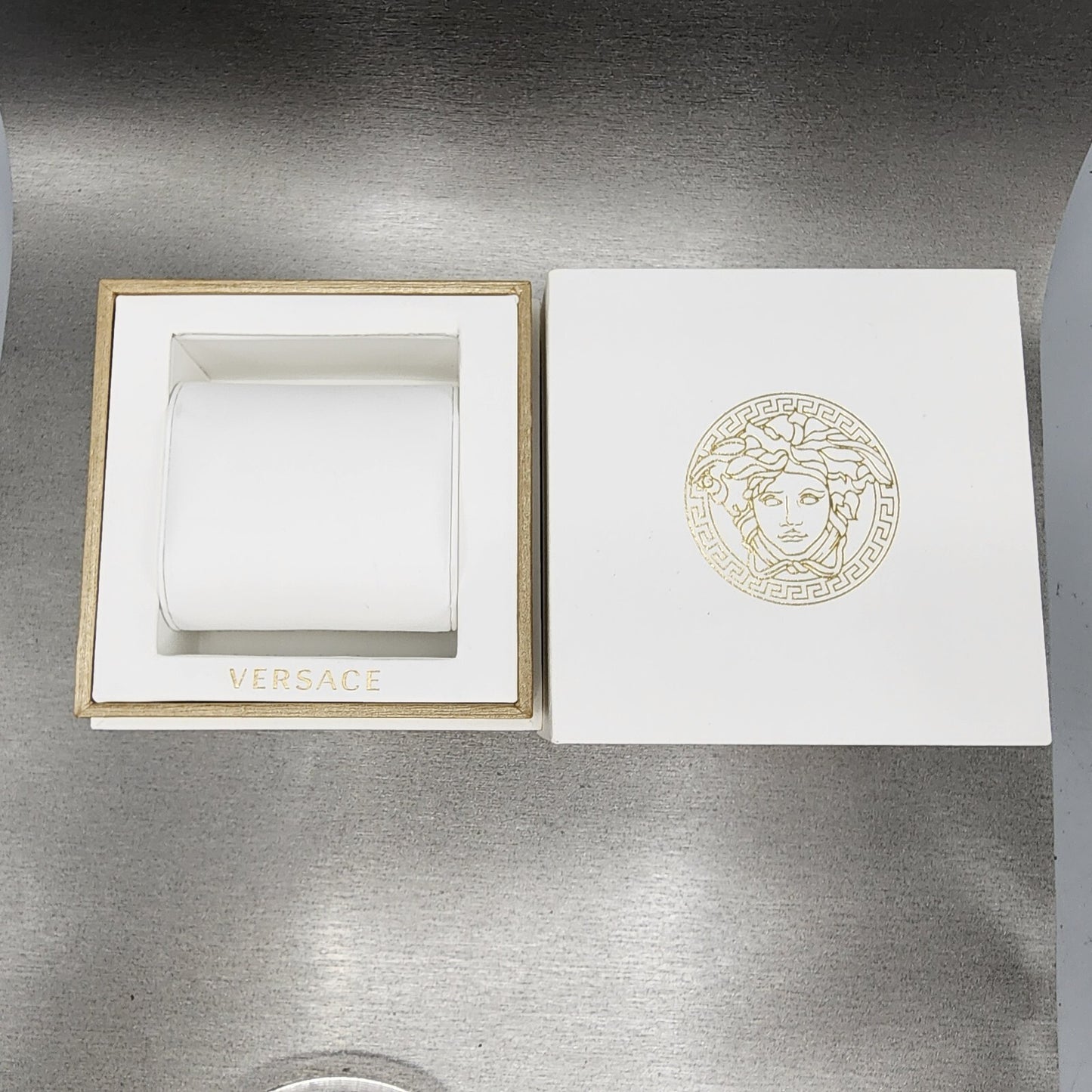 Versace Meduase Chronograph Watch Women 40mm White Dial Steel Date VE3CA0523