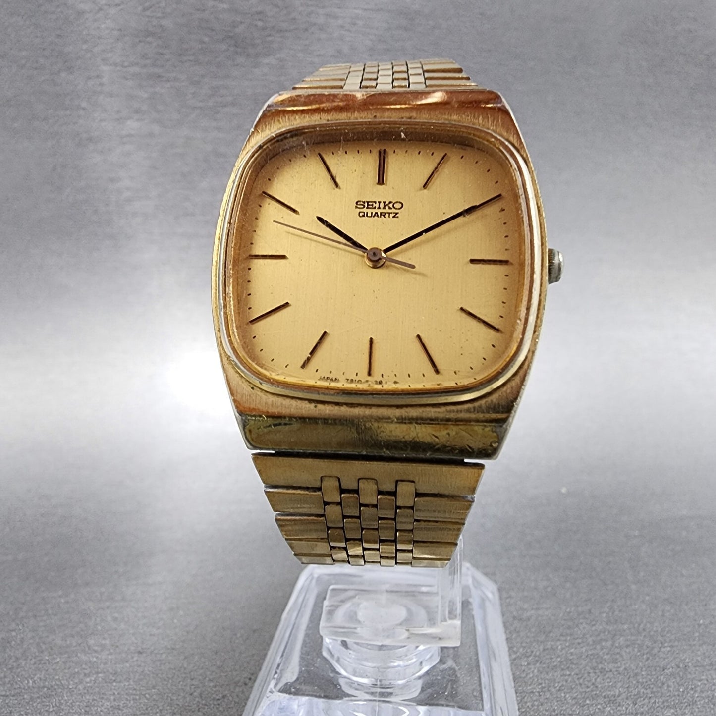 Seiko Watch Men 32mm Gold Dial Gold Tone Rectangle 7810-5139 New Battery