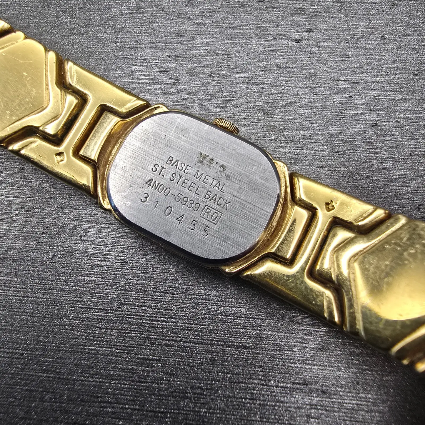 Seiko Watch Women 15mm Champagne Dial Gold Tone Rectangle 4N00-5939 New Battery10