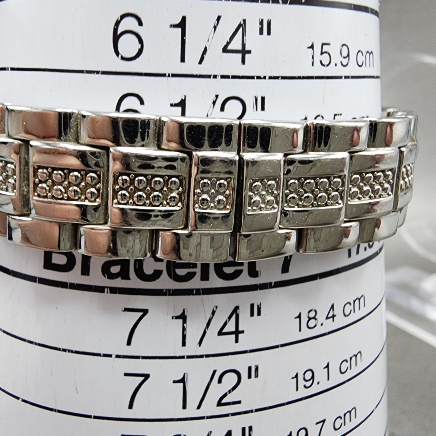 Bulova Watch Women 31mm MOP Dial Silver Tone Round 96L116 Crystal Accent New Bat10