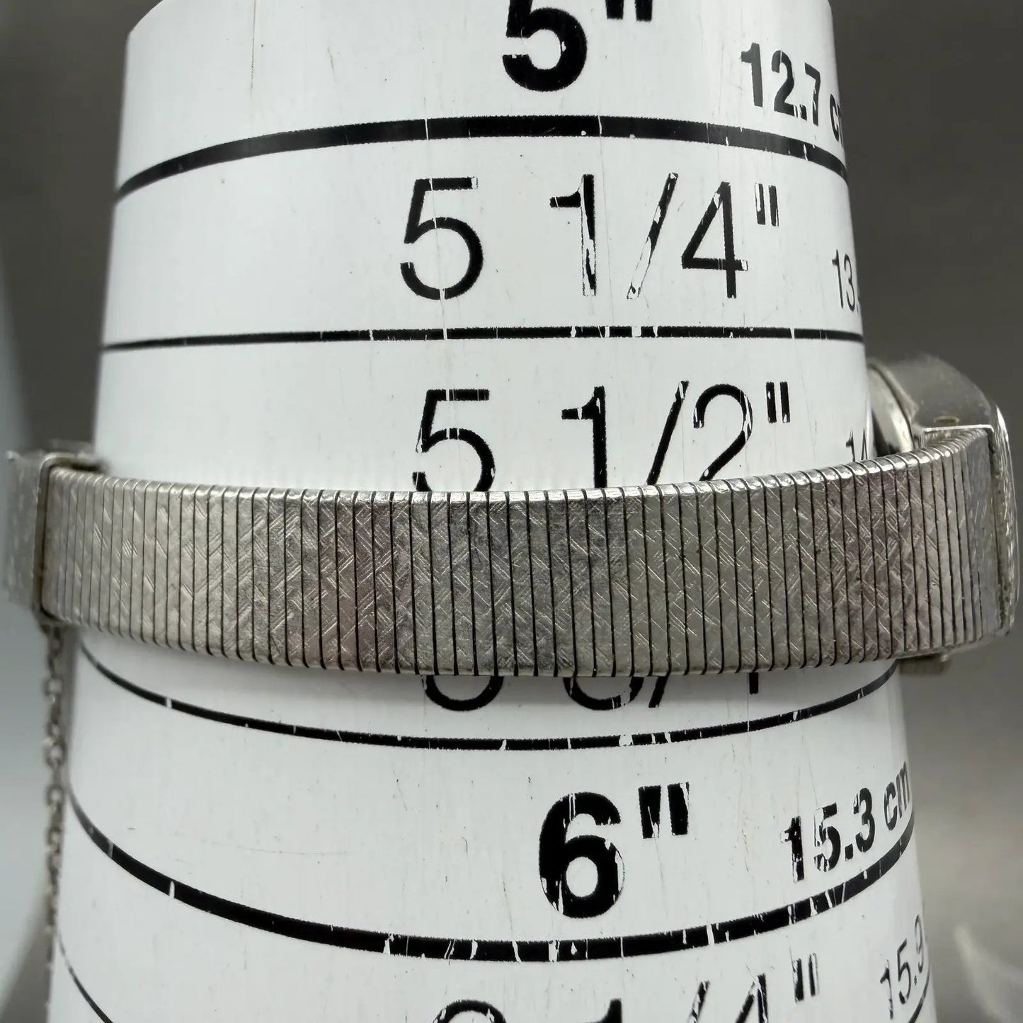 Seiko Watch Women 16mm Silver Dial Silver Tone Hexagon 2B31-5039 New Battery8
