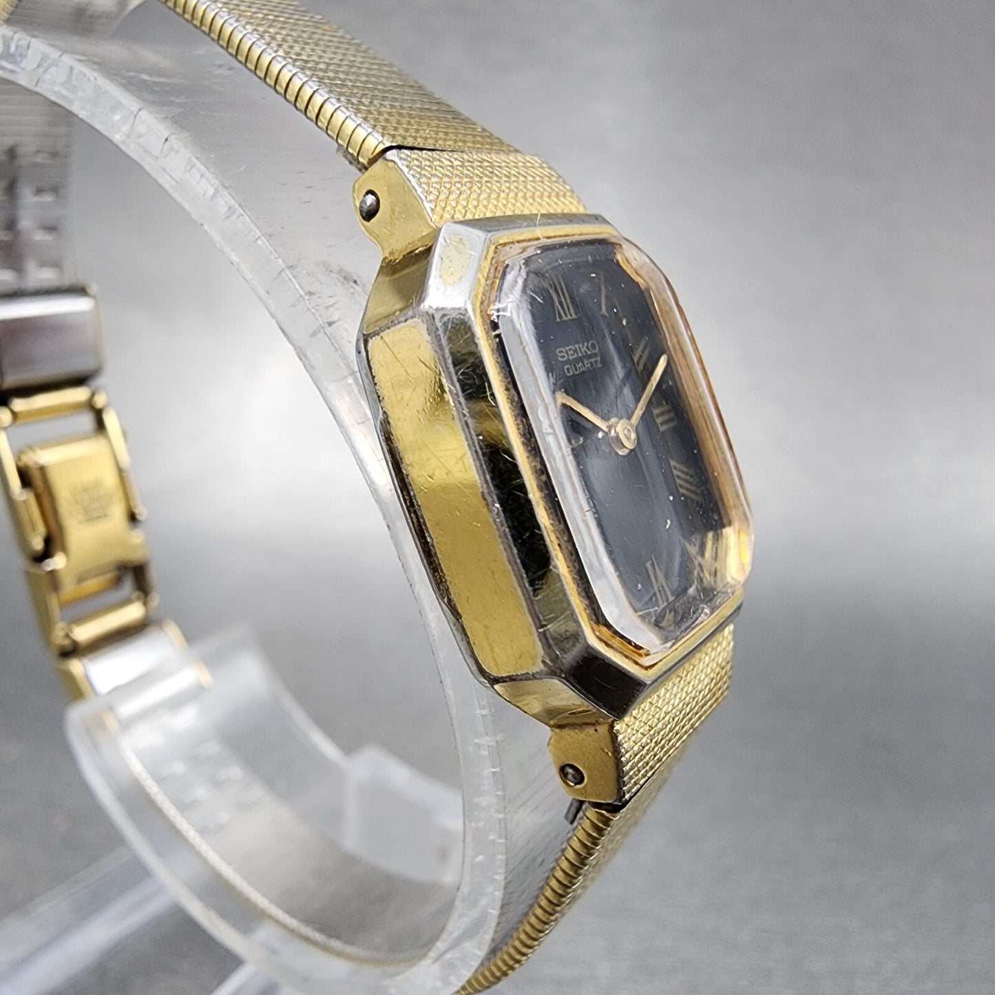 VTG Seiko Watch Women 17mm Black Dial Gold Tone Octagon 2B20-5019 New Battery