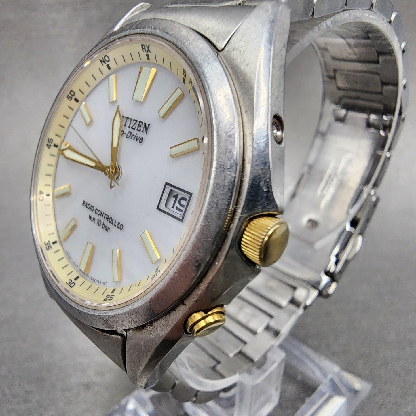 Citizen Eco-Drive Watch Men 38mm Silver Dial Steel Date Atomic Runs H415-503303