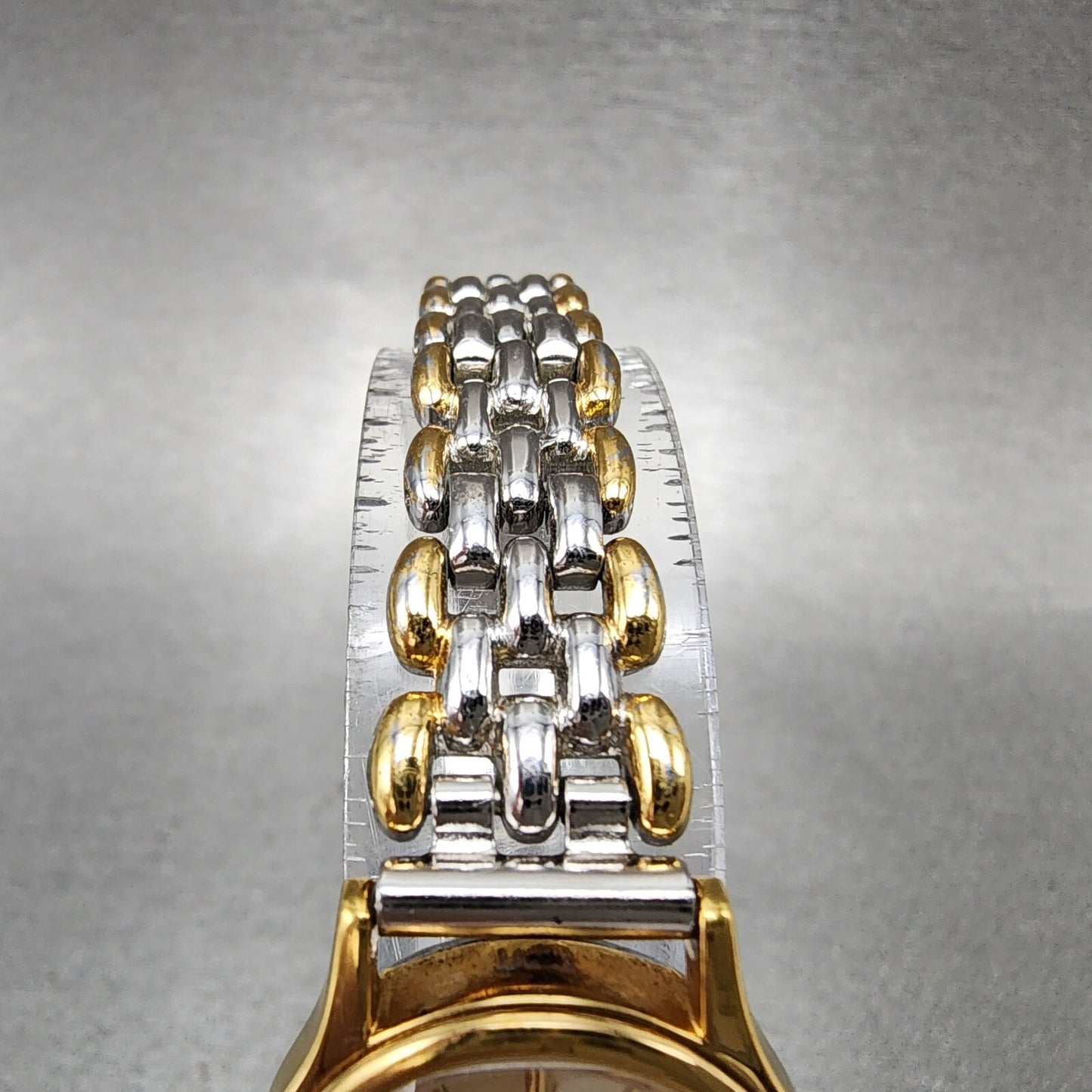Seiko Exceline Watch Women 21mm Champagne Dial Two Tone 2j41-0040 New Battery