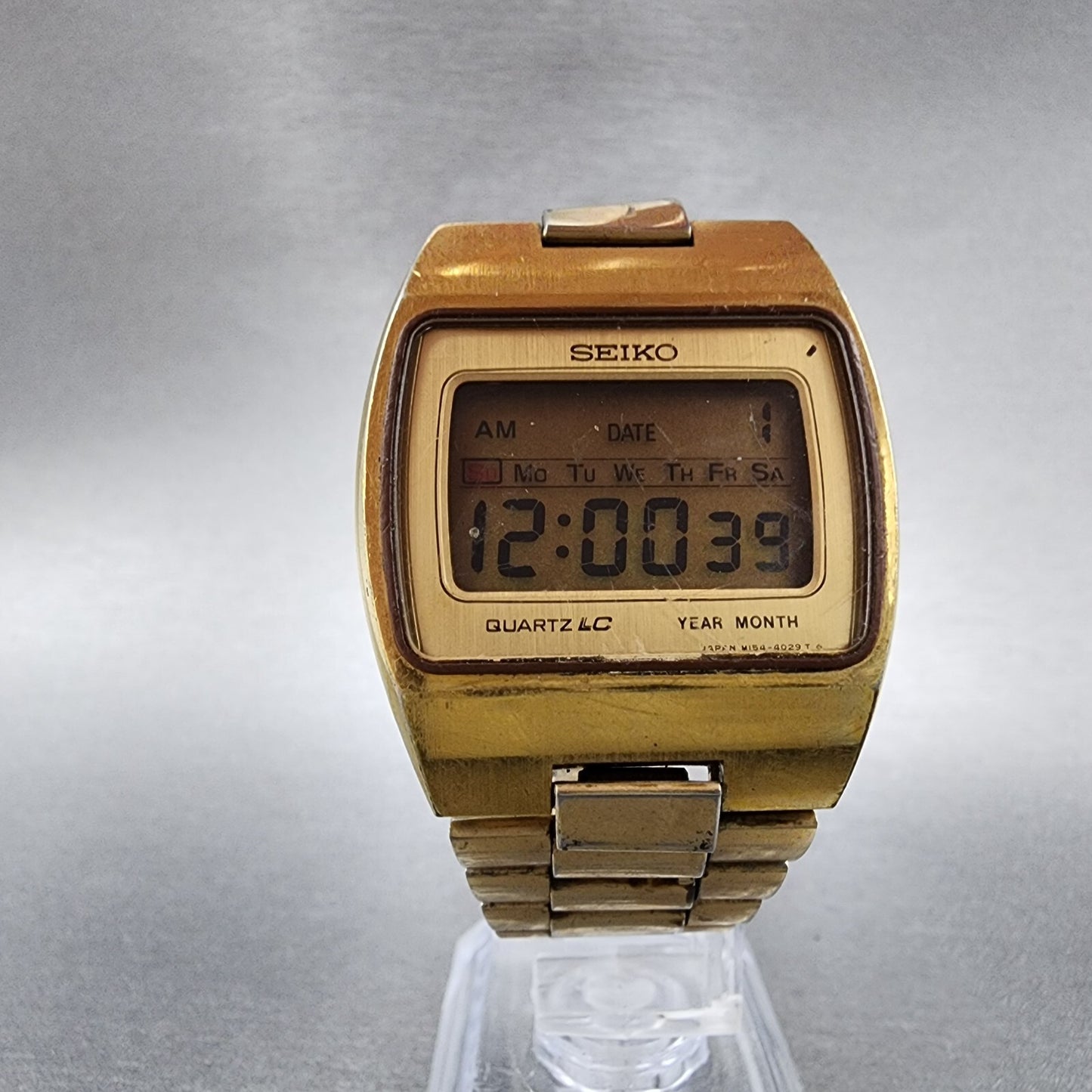 Seiko Digital Watch Men 34mm Gold Tone M154-4029 New Battery READ!!!!