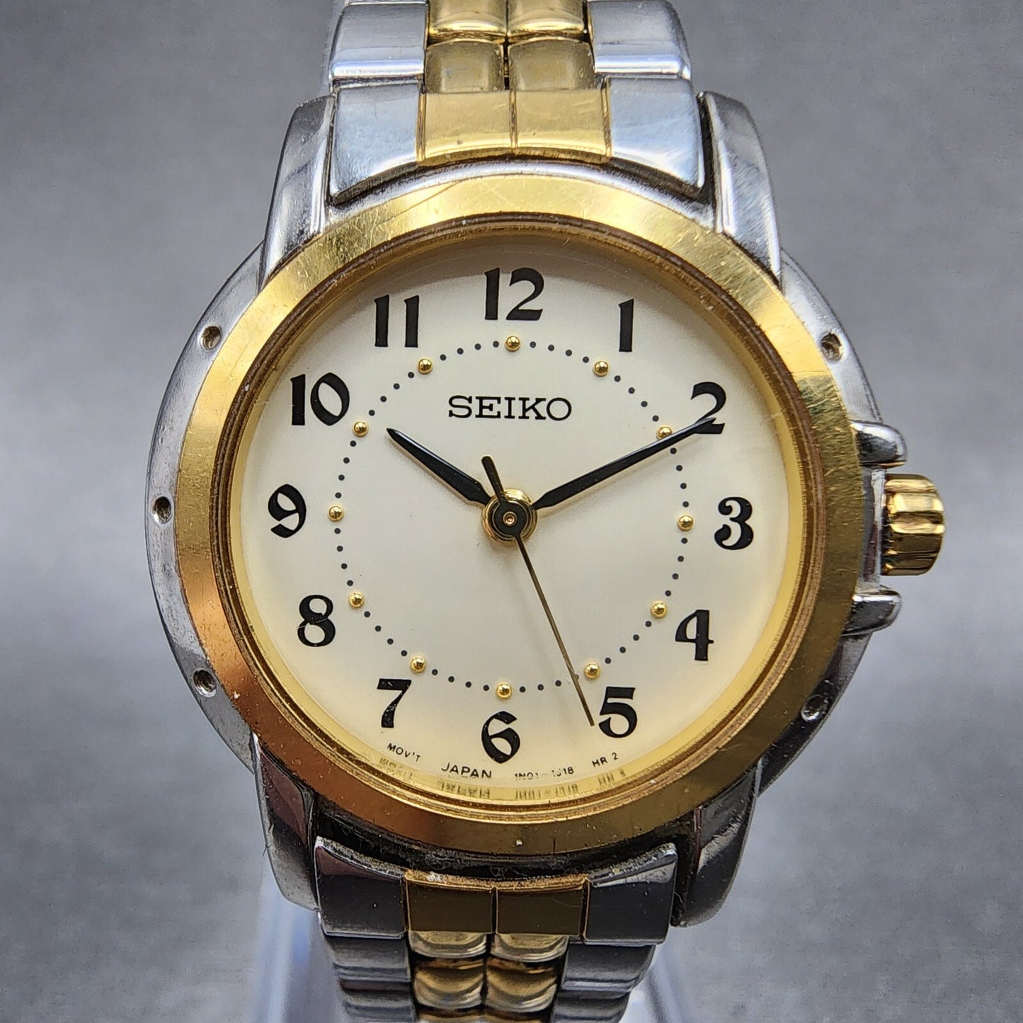 Seiko Watch Women 25mm Cream Dial Two Tone Round 1N01-0J09 New Battery A123