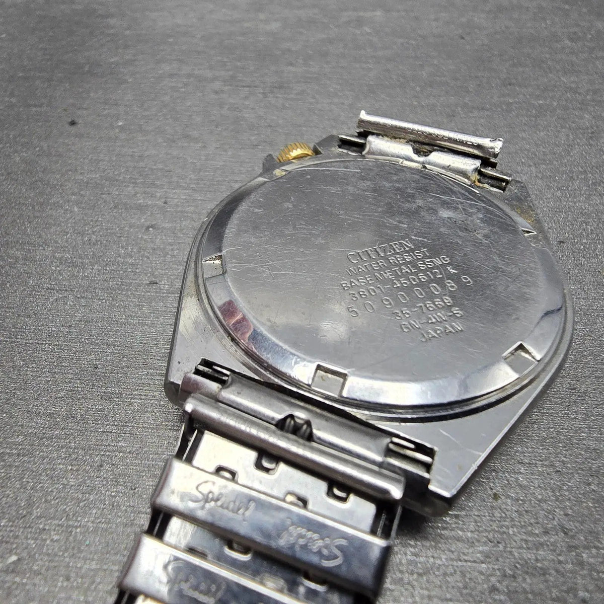 Citizen CQ Watch Men 35mm Black Dial Two Tone Daydate 3801-450612 PARTS11