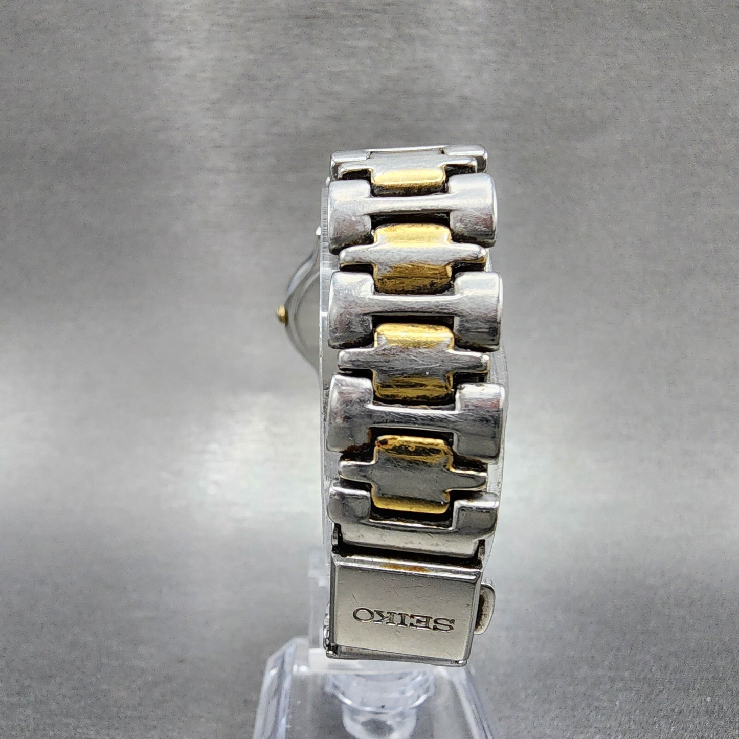 Seiko Watch Women 25mm White Dial Two Tone Round 1N01-0B90 New Battery VTG