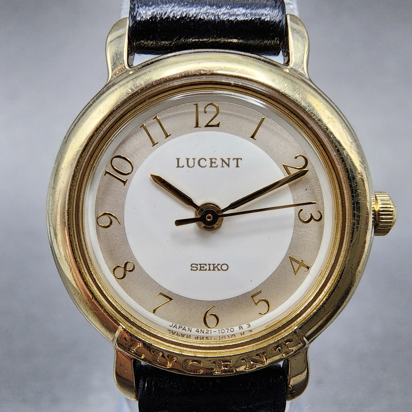 Seiko Lucent Watch Women 22mm White Dial Gold Tone 4n21-0360 New Battery