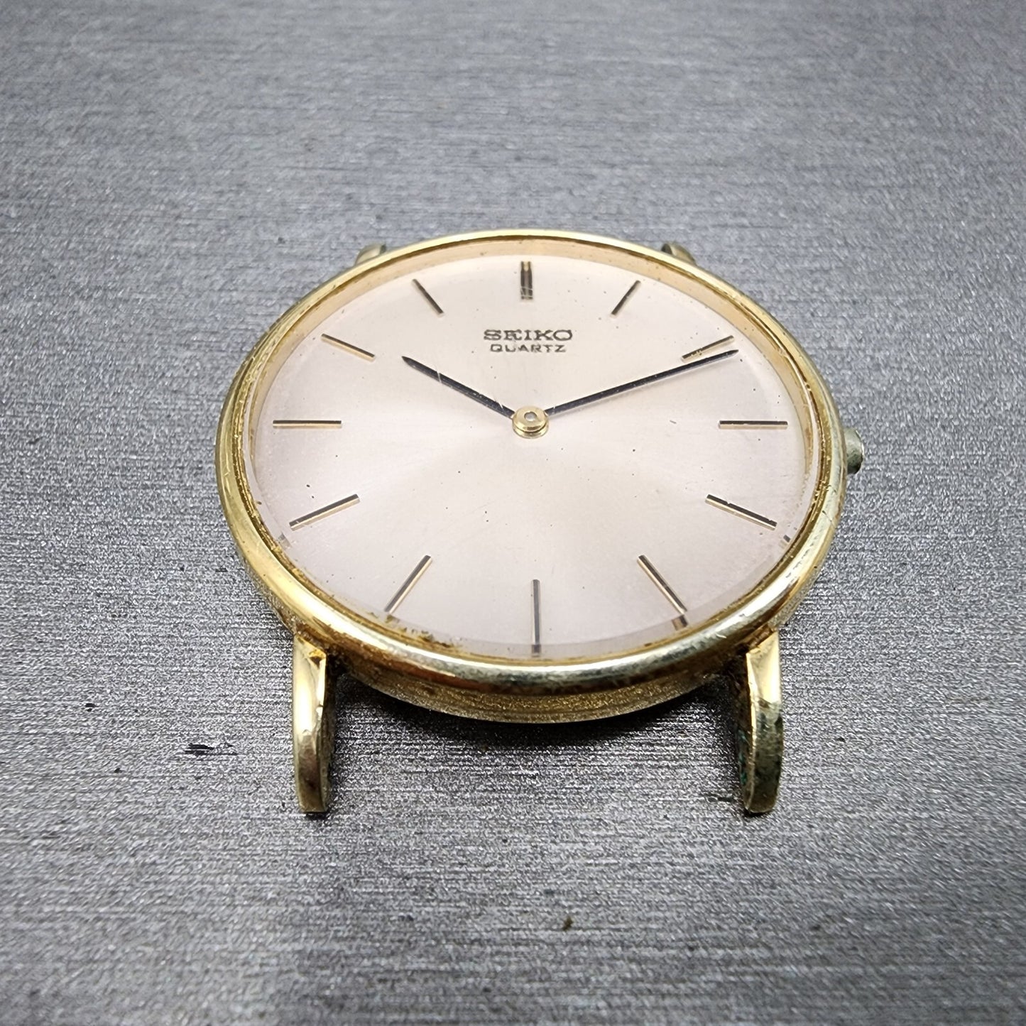 Seiko Watch Men 32mm Cream Dial Gold Tone Round 7800-8019 NO BAND New Battery