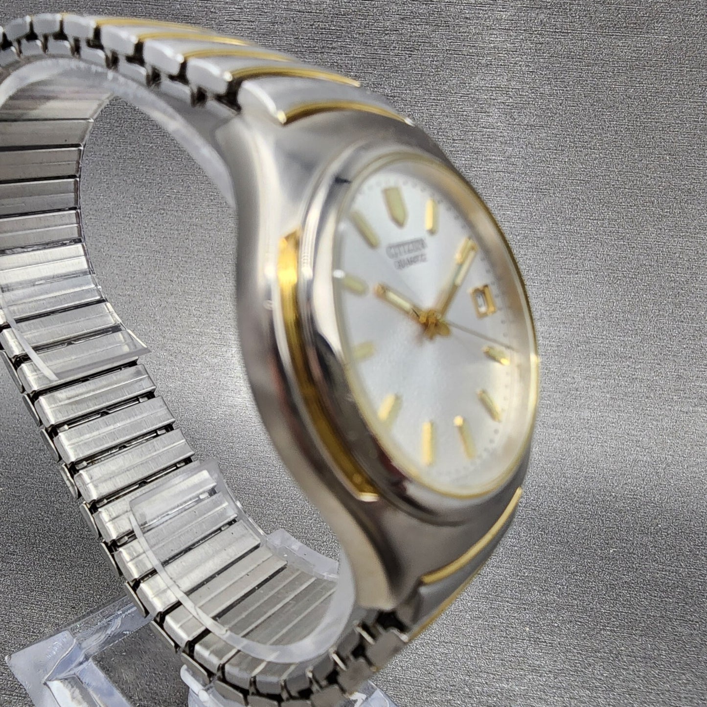 Citizen Watch Men 36mm Silver Dial Two Tone Date Round 2510-S011604 New Battery