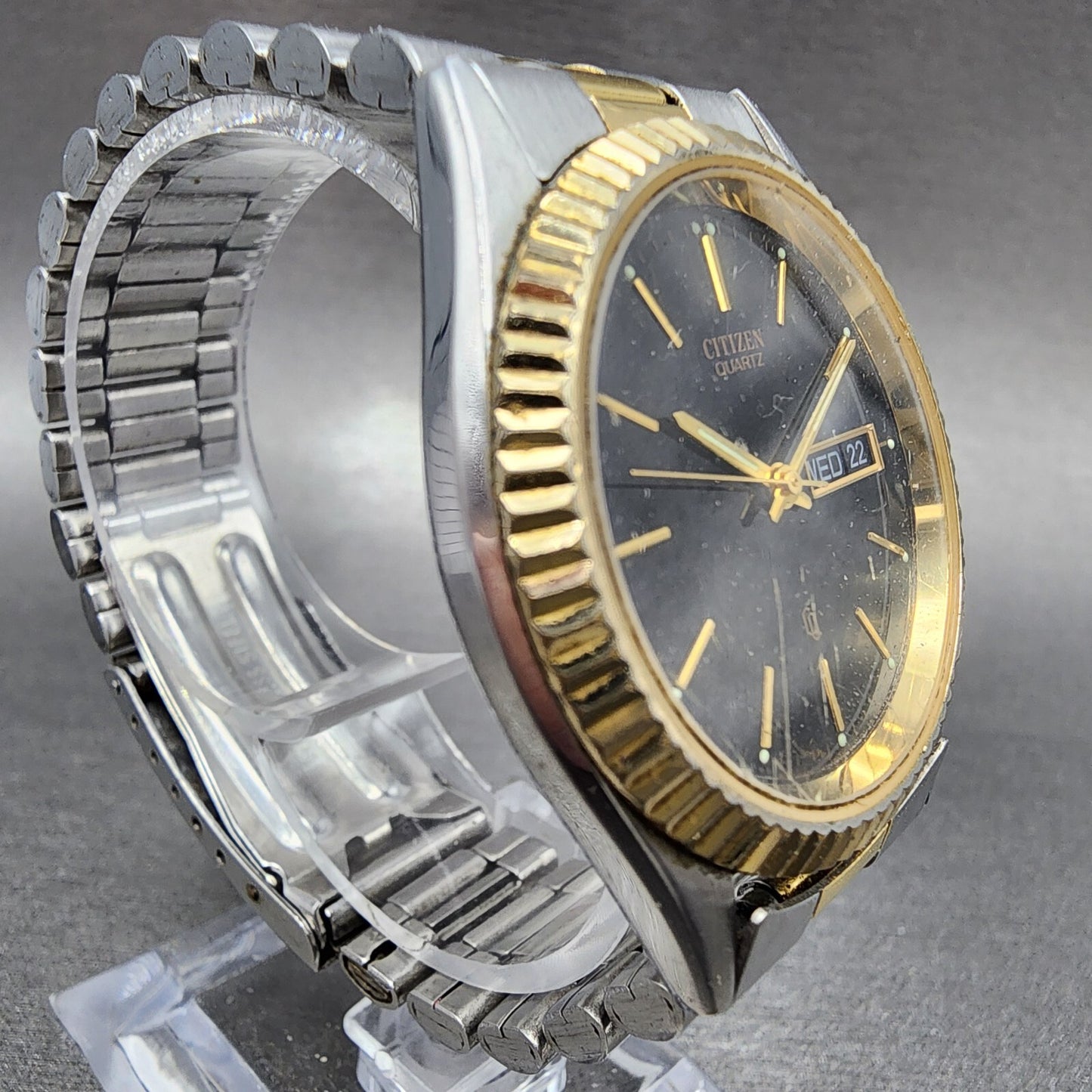 Citizen CQ President Watch Men 35mm Black Dial Two Ton Daydate 6100 NO BACK PART