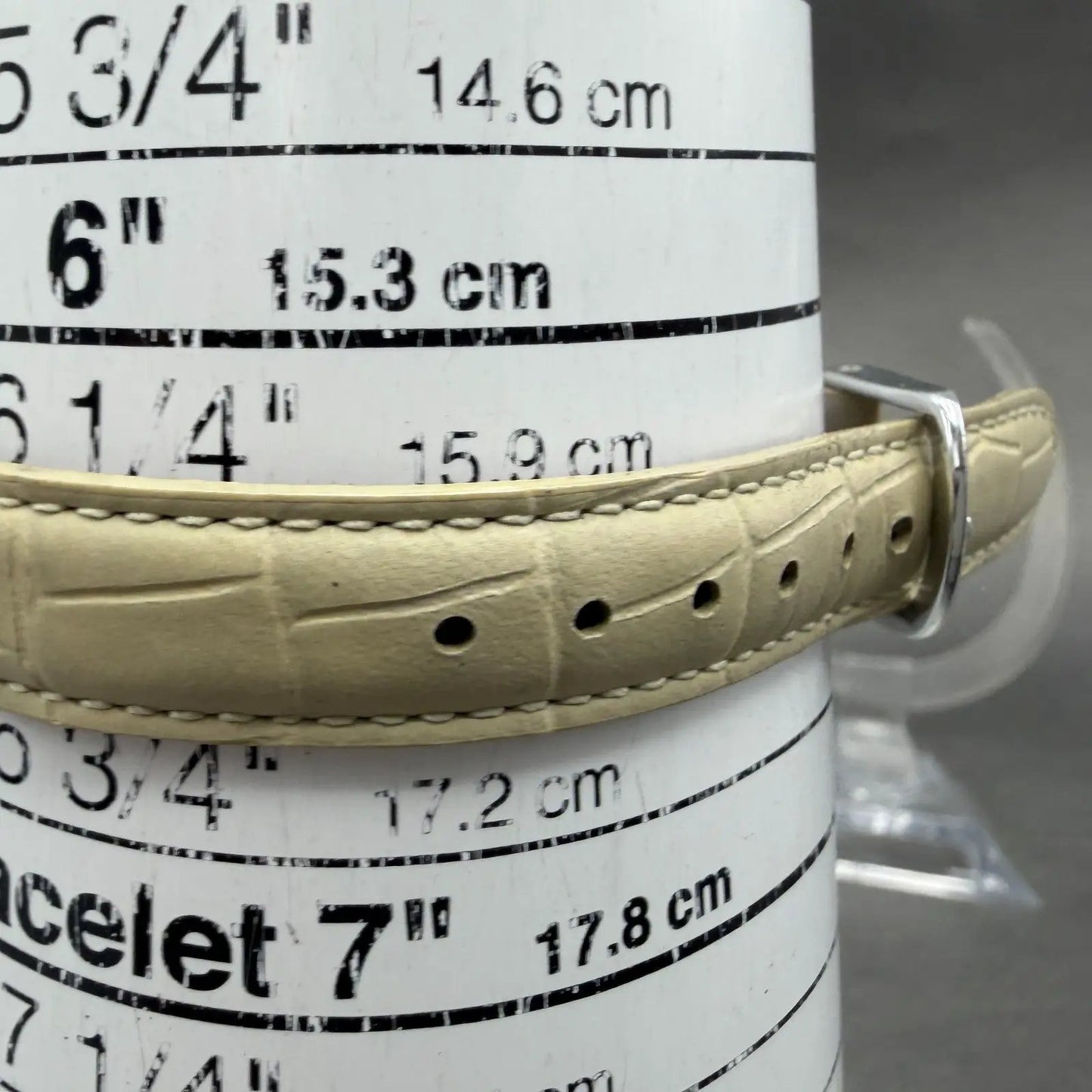 Citizen Isis Watch Women 20mm White Dial Silver Tone Oval 5930-L11825 New Batt 110