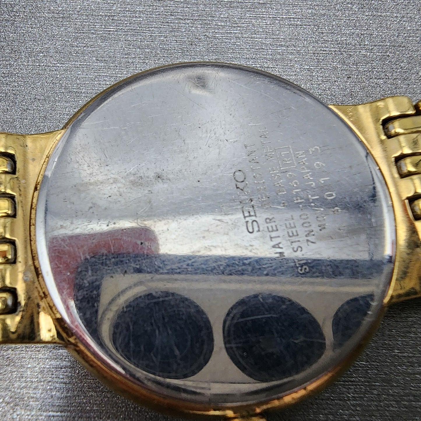Seiko Watch Men 35mm Black Dial Gold Tone Round 7N00-F169 PARTS