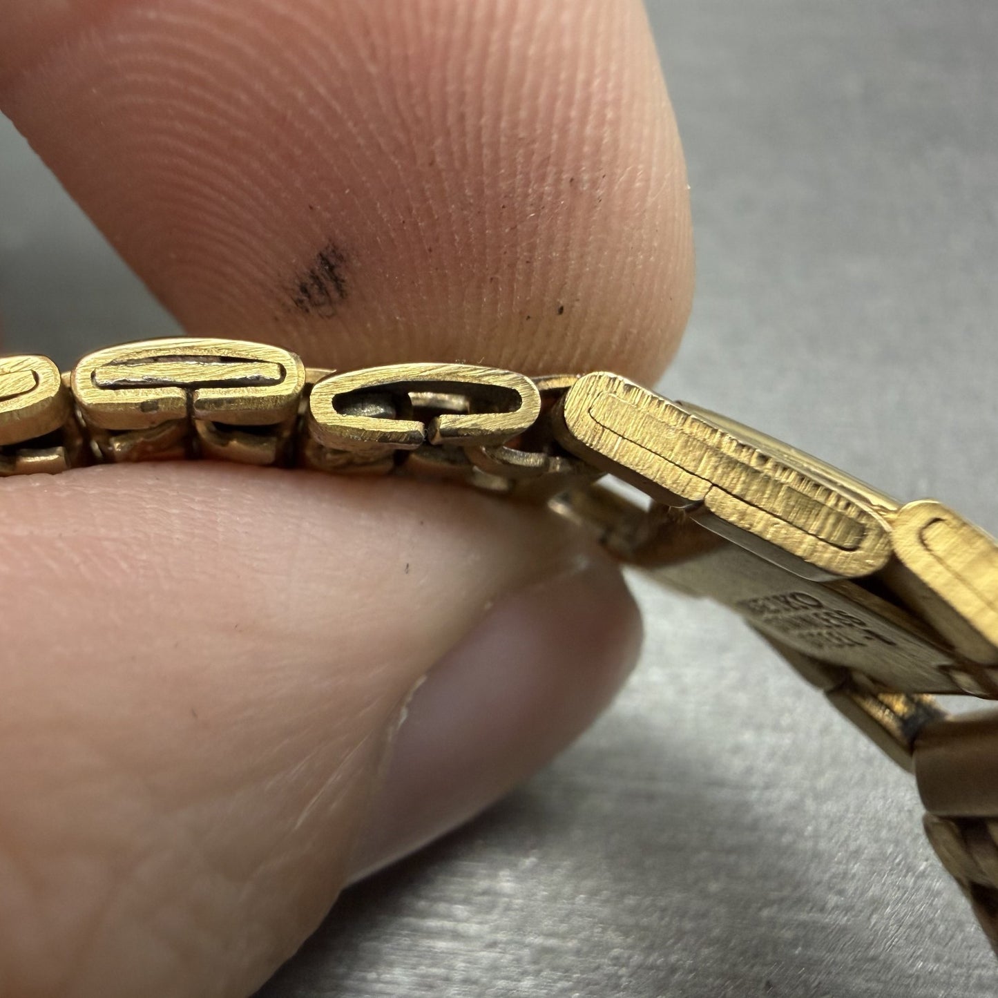 Seiko Tank Watch Women 18mm Black Dial Gold Tone Rectangle V4015650 New Battery11