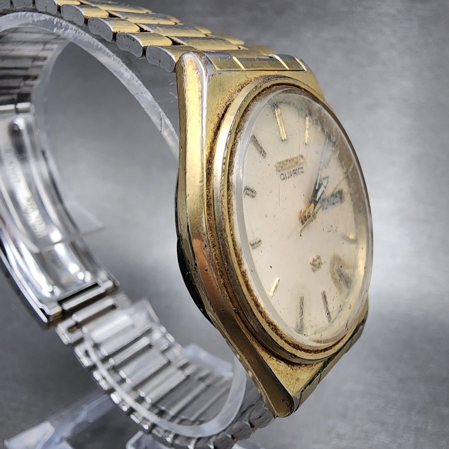 Seiko SQ Watch Men 35mm Cream Dial Gold Tone Daydate Round 8123-7239 PARTS