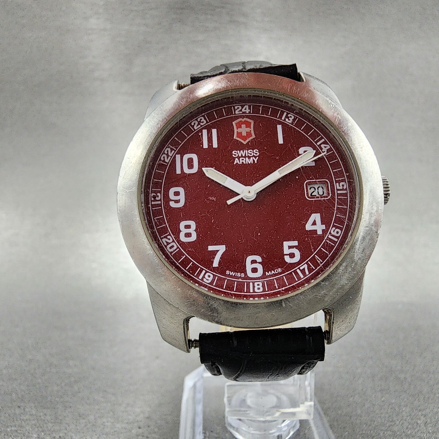 Victorinox Swiss Army Field Watch Men 38mm Red Dial Steel Date PARTS