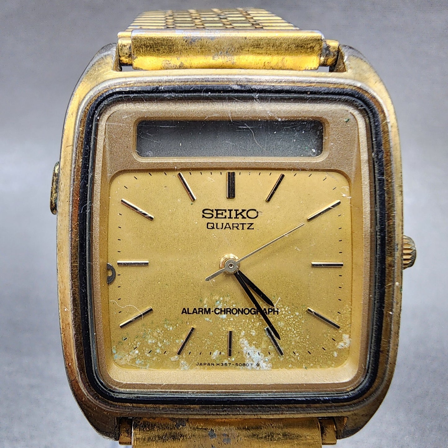 Seiko Analog Digital Watch Men 31mm Gold Dial Gold Tone Rectangle H357-5029 PART