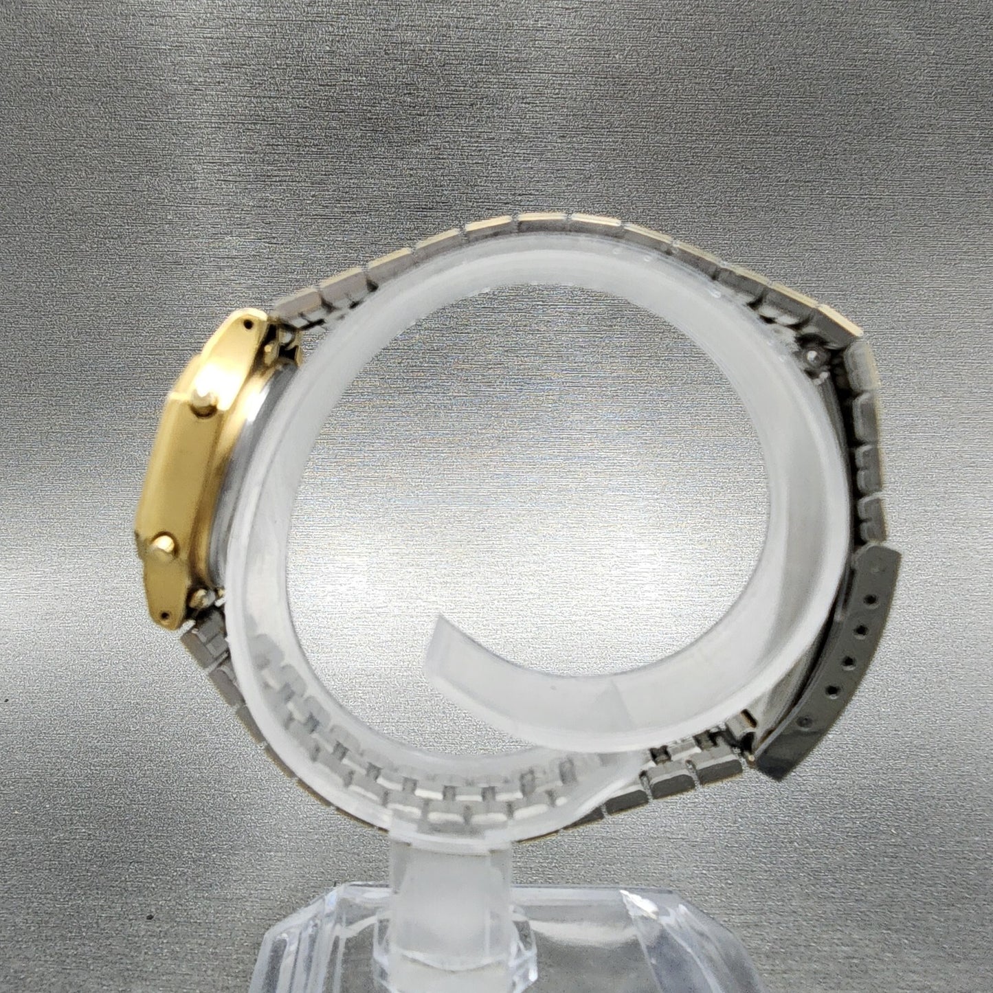 Seiko Digital Watch Women 23mm LCD Gold Tone Alarm Chrono Octagon New Battery