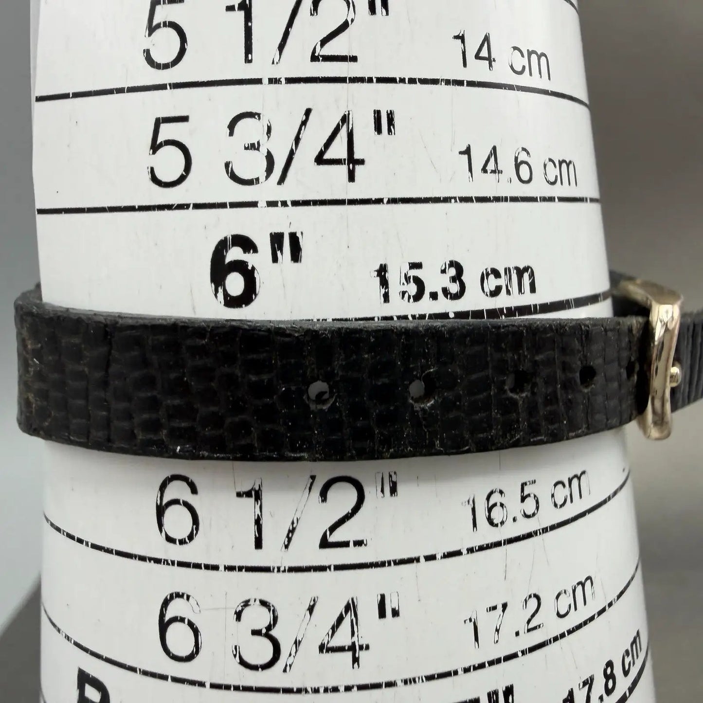 Seiko Watch Women 20mm Black Dial Gold Tone Round Vintage 1N00-0F69 New Battery710