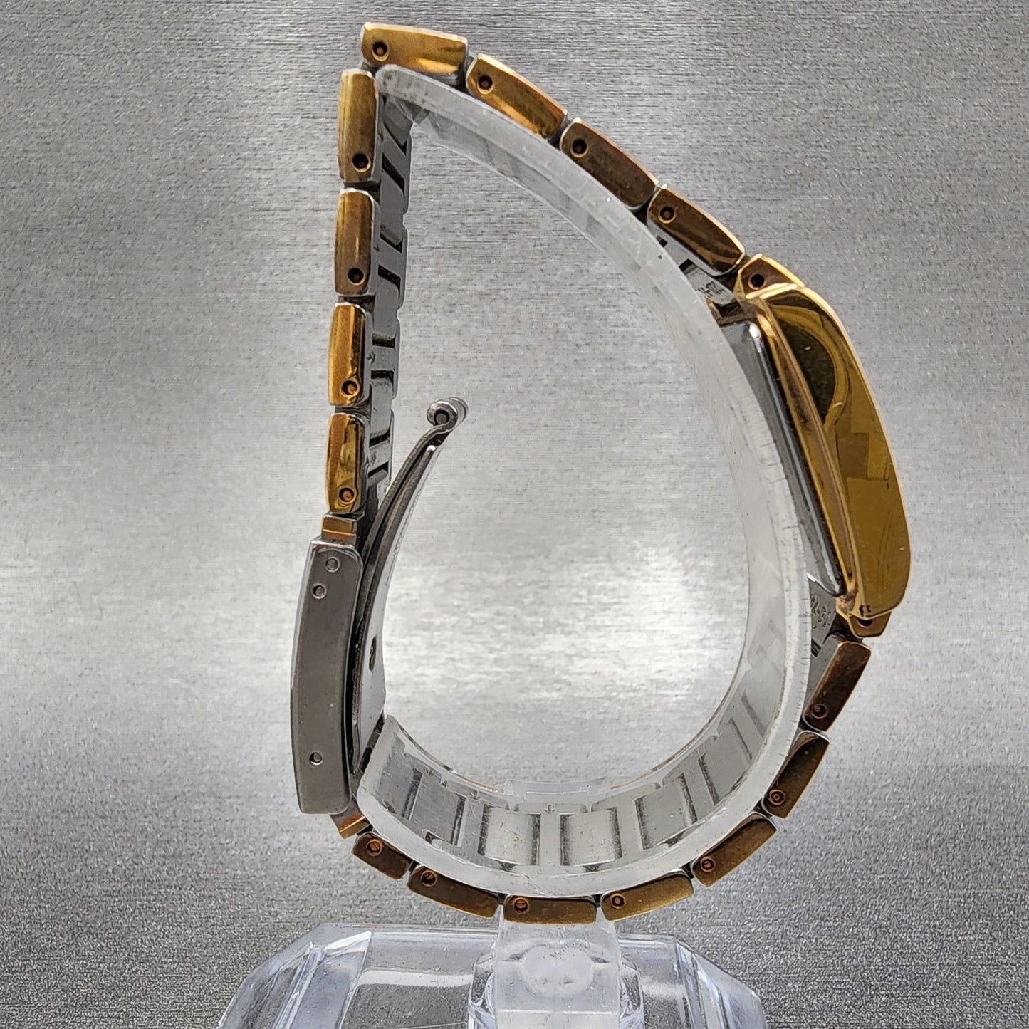 Seiko Lukia Tank Watch Women 21mm Silver Dial Two Tone 1n01-0ea0 New Battery