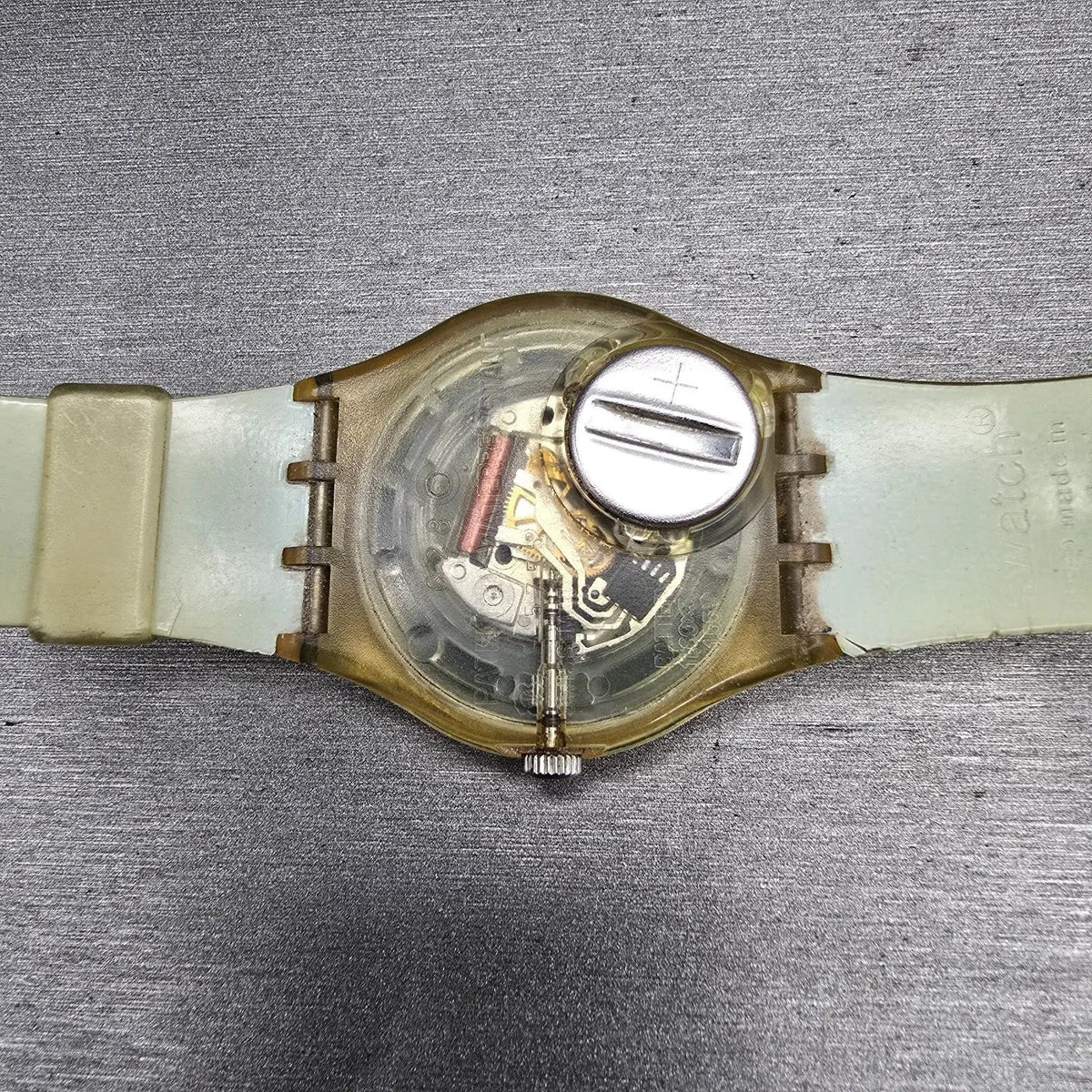 Swatch Protect Watch Men 34mm Green Dial Clear Case Round GK226 New Battery10