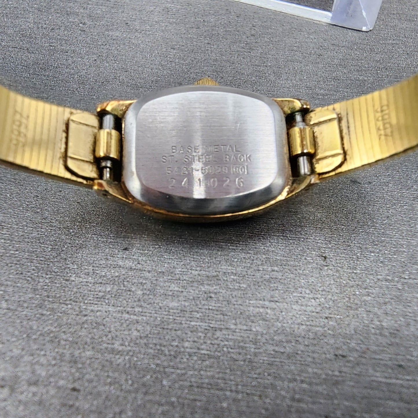 Seiko Watch Women 17mm Cream Dial Gold Tone Rectangle 5421-5029 New Battery