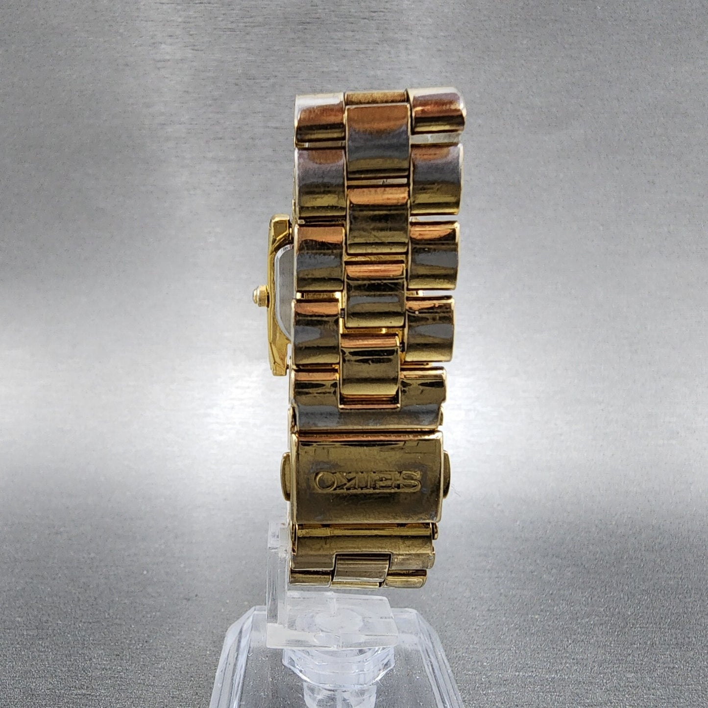 Seiko Watch Women 23mm White Dial Gold Tone Rectangle 4N00-6769 New Battery