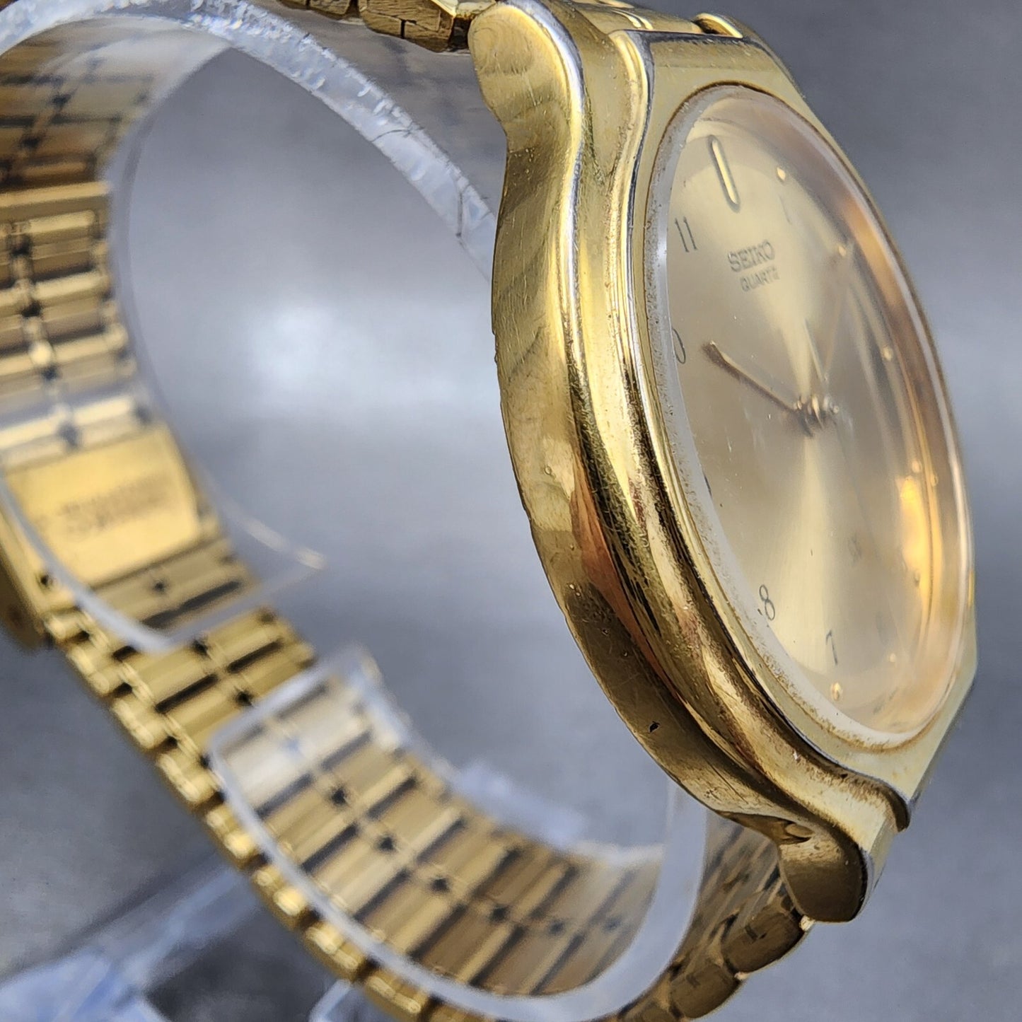 Seiko SX Watch Men 34mm Gold Dial Gold Tone Round V701-6J60 PARTS REPAIR