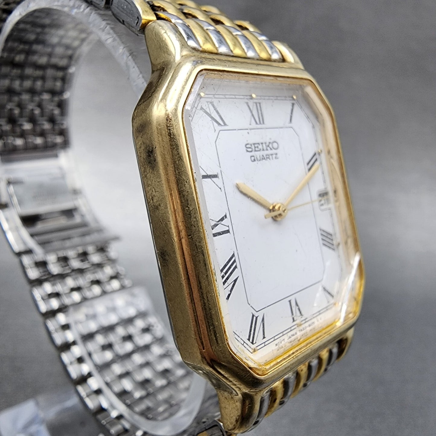 Seiko Tank Watch 26mm Men White Dial Two Tone Date 7n22-5011 New Battery