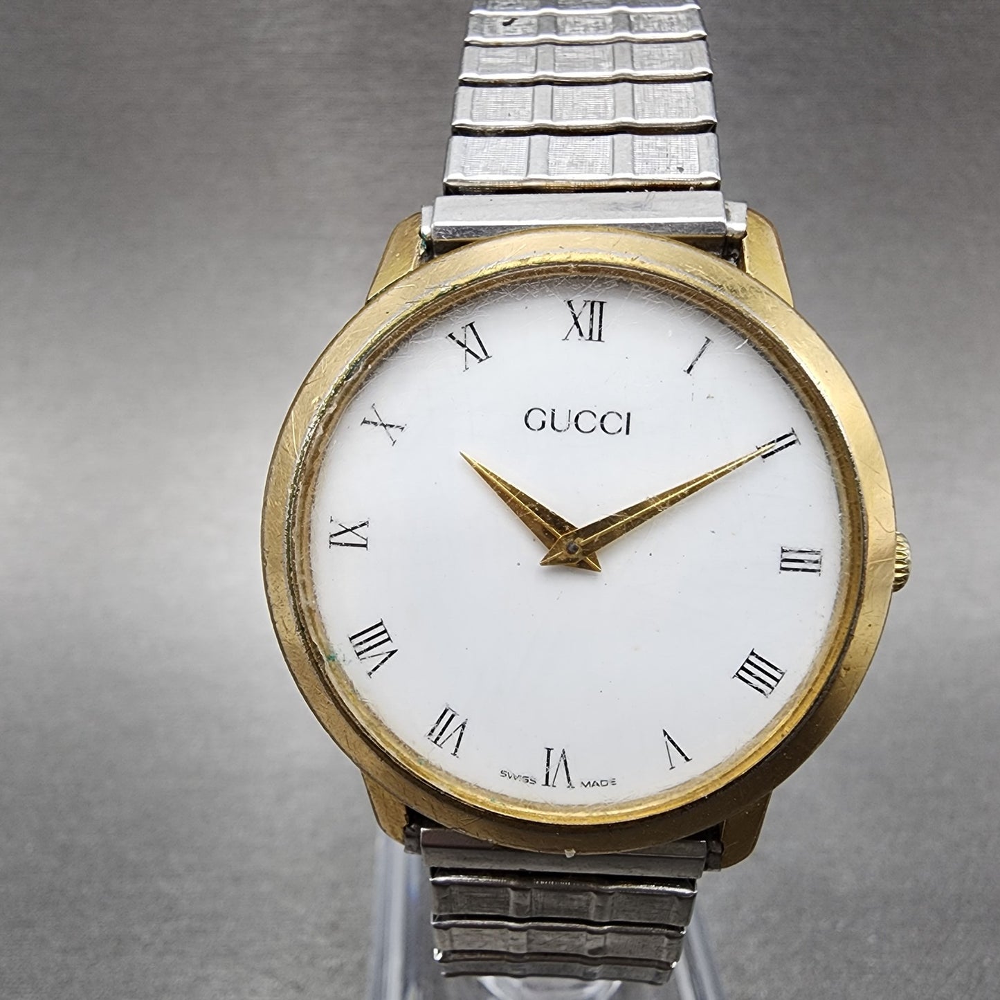 Gucci Watch Men 32mm White Dial Two Tone Round 2200 M PARTS