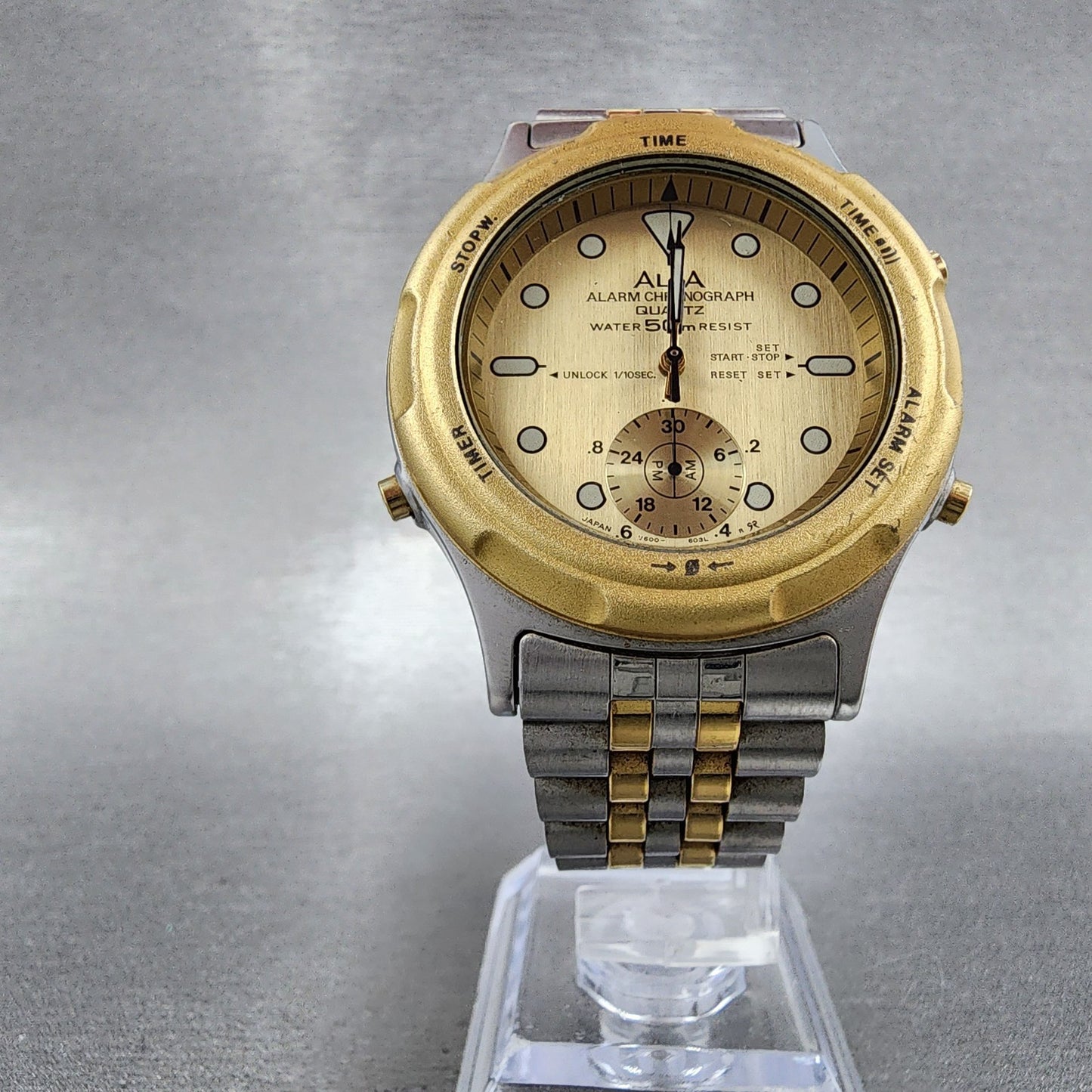 Seiko ALBA Chronograph Watch Men 39mm Champagne Dial Two Tone Round New Battery